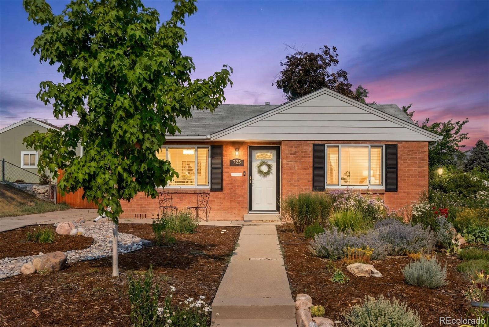 725 s pecos street, Denver sold home. Closed on 2026-08-26 for $435,000.