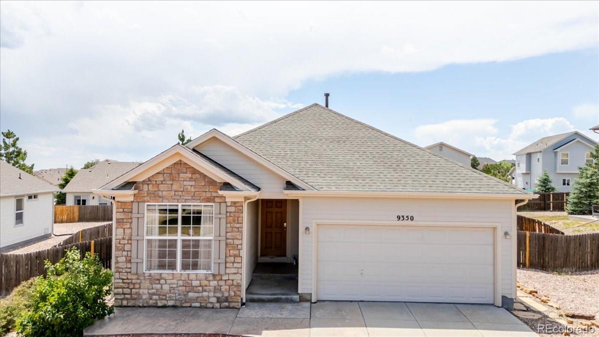  Peyton Home | MLS #: 33943019350  Morfontaine Road, Peyton Beds: 3 Baths: 2 Price: $412,719