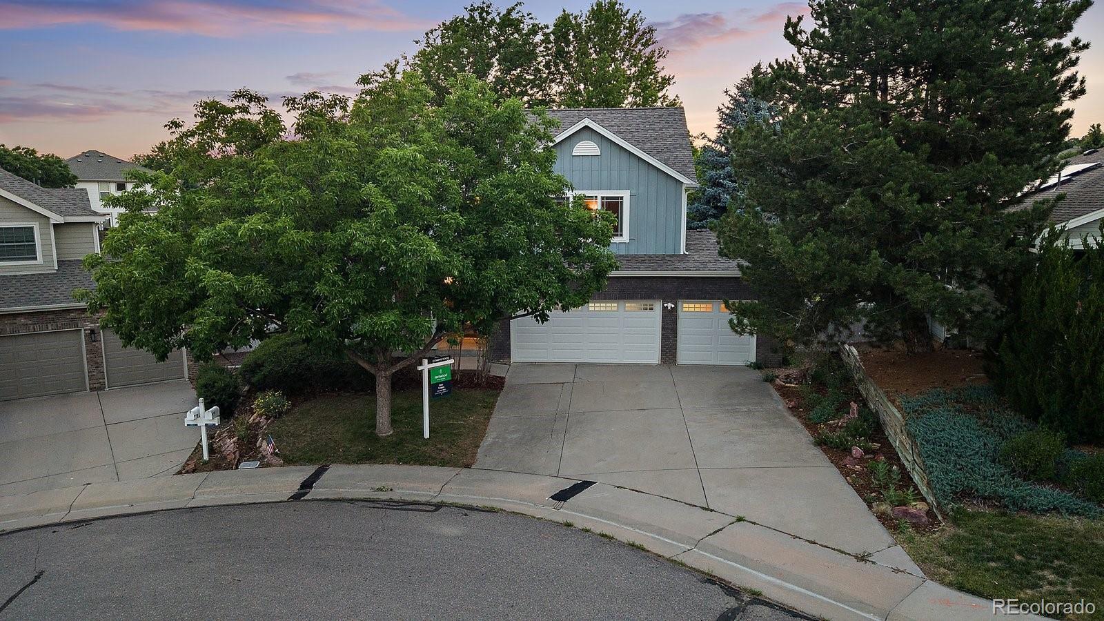  Centennial Home | MLS #: 809179020533 E Maplewood Lane, Centennial Beds: 5 Baths: 4 Price: $735,000