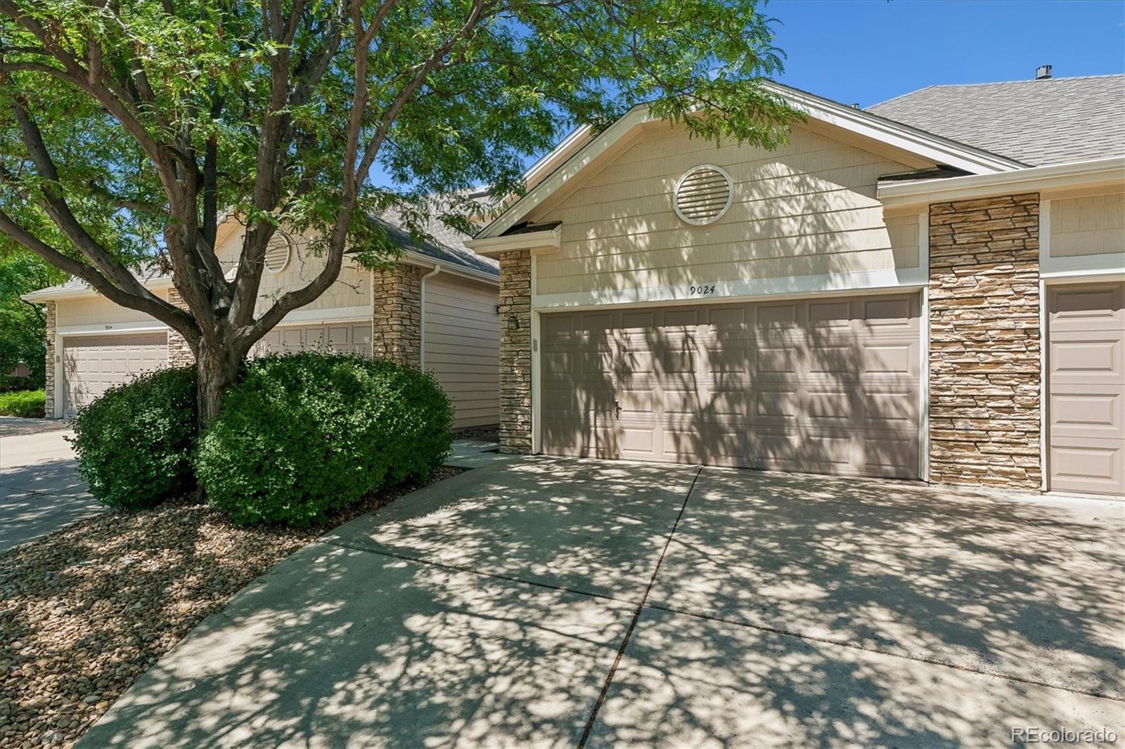  Littleton Home | MLS #: 79933639024 W Phillips Drive, Littleton Beds: 3 Baths: 3 Price: $419,000