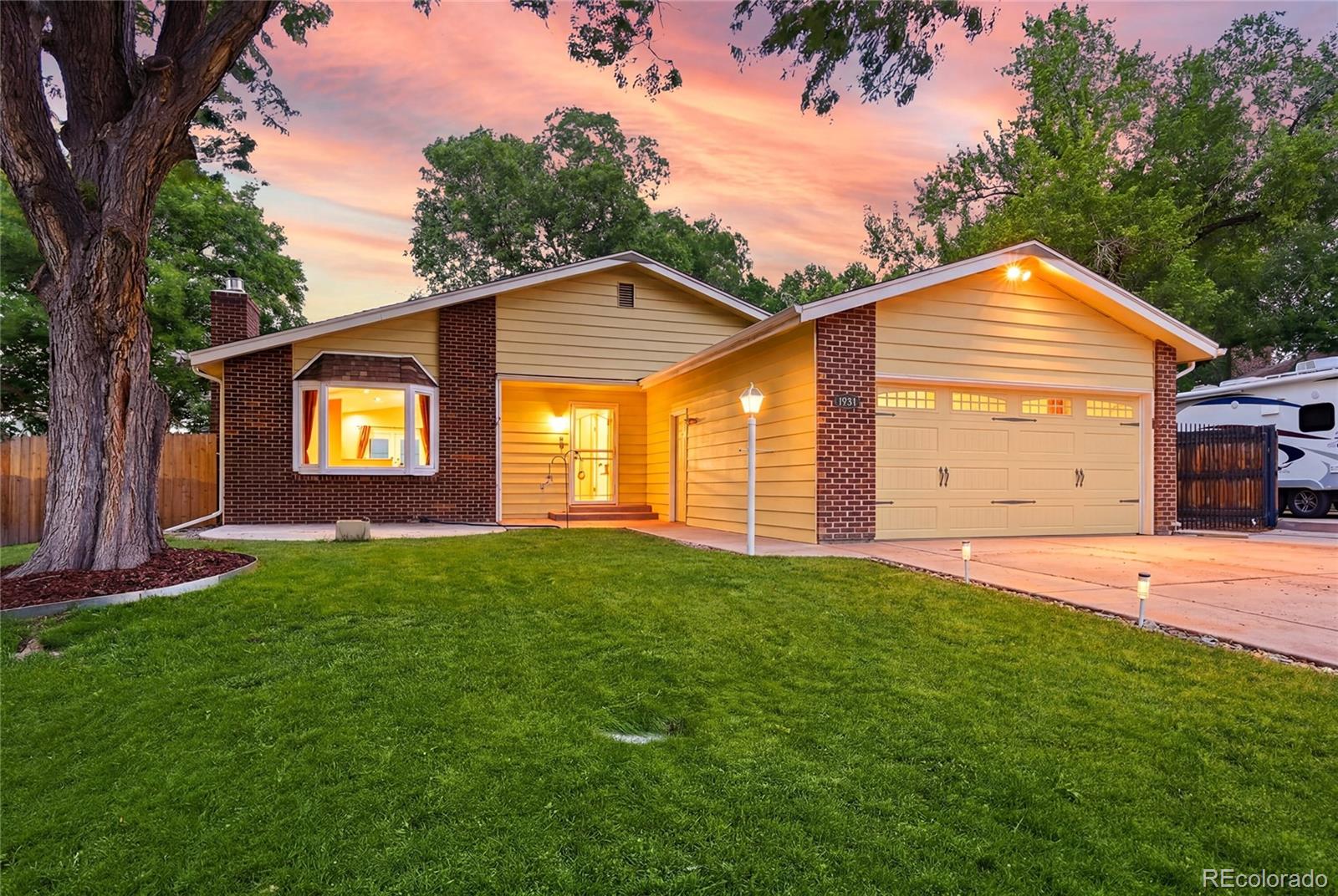  Littleton Home | MLS #: 51178207209 S Houstoun Waring Circle, Littleton Beds: 5 Baths: 3 Price: $795,000