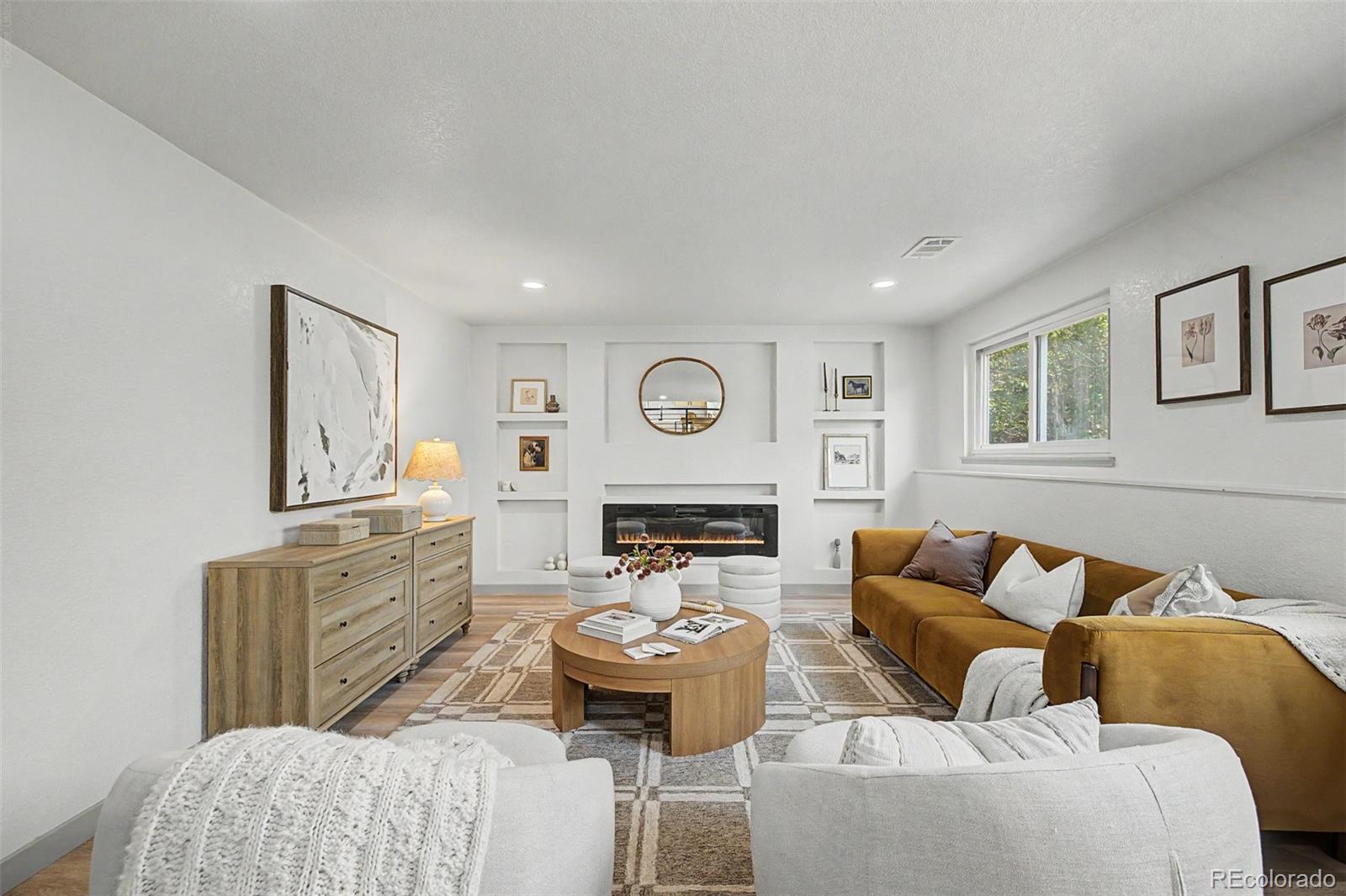  Littleton Home | MLS #: 91435156538 S Everett Way, Littleton Beds: 4 Baths: 3 Price: $639,000