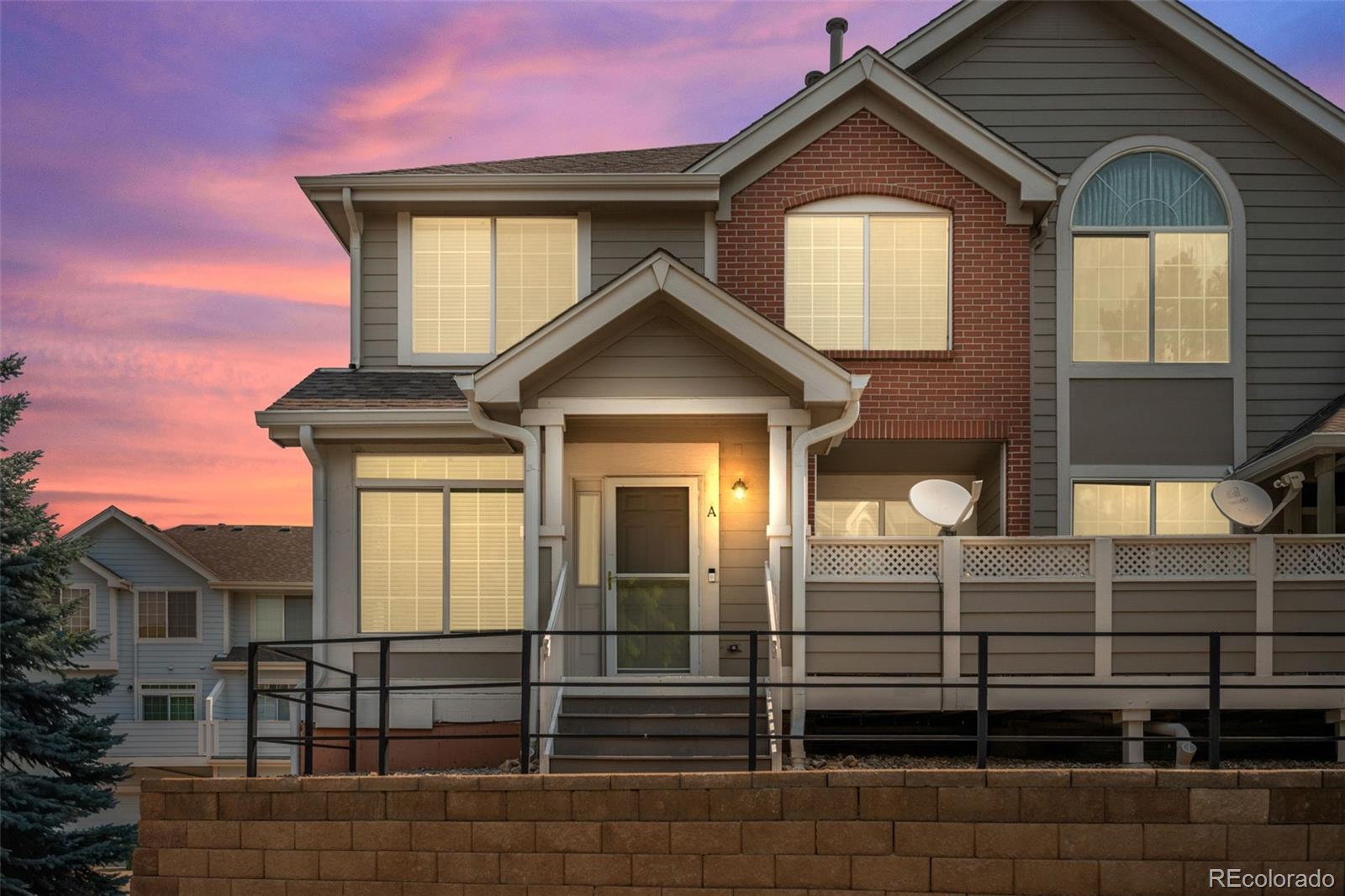  Aurora Home | MLS #: 771176416982 E Warren Place, Aurora Beds: 3 Baths: 3 Price: $375,000