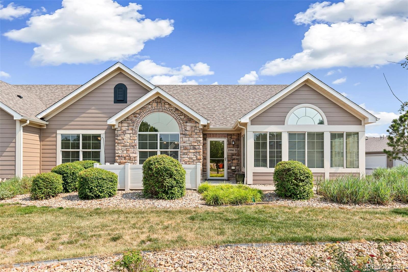 The Villas At Great Plains Aurora Condo / Townhome | MLS #: 56541081996 S Espana Court B, Aurora Beds: 2 Baths: 2 Price: $475,000