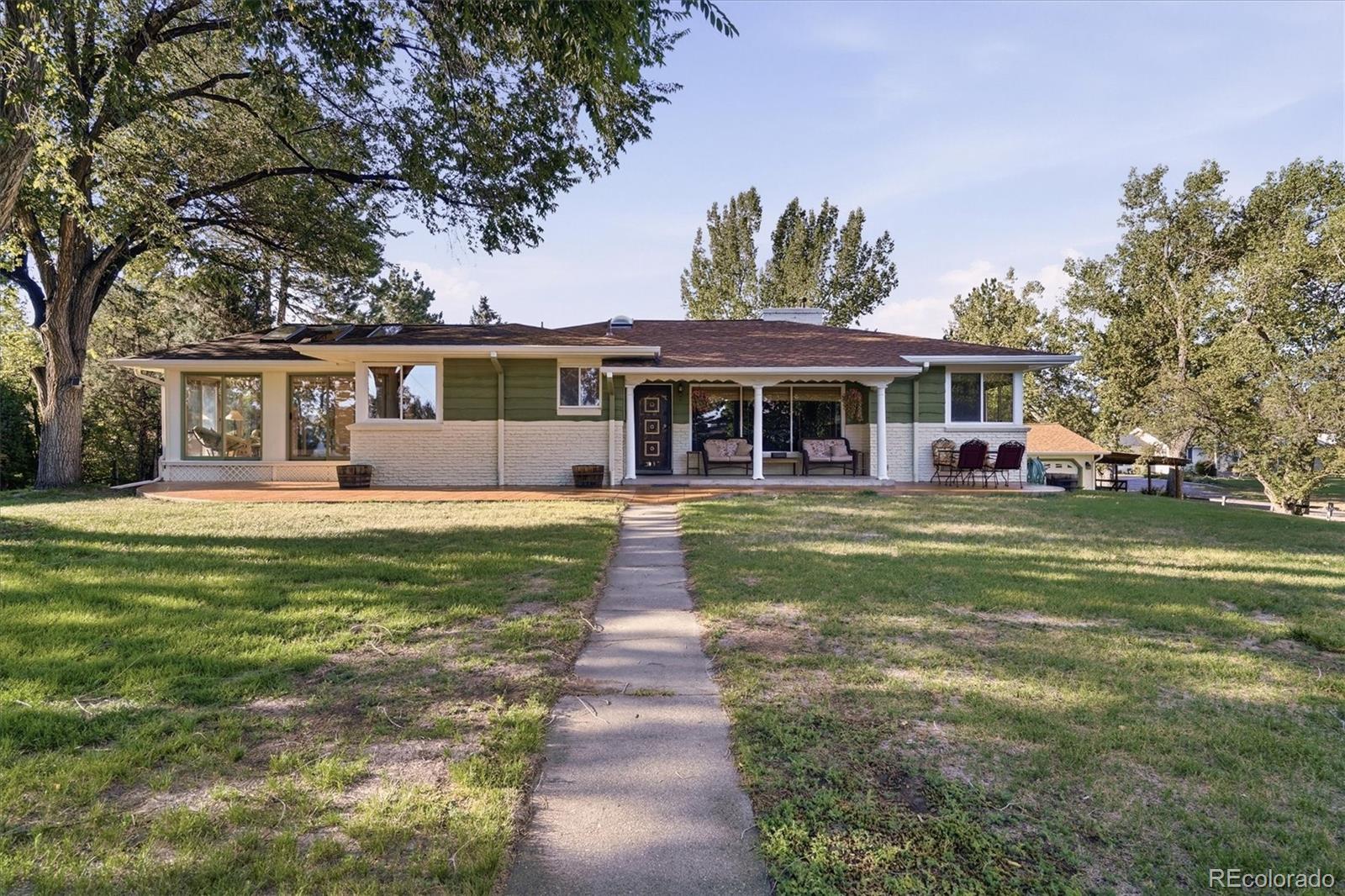  Lakewood Home | MLS #: 812744810375 W Iliff Avenue, Lakewood Beds: 3 Baths: 3 Price: $899,000