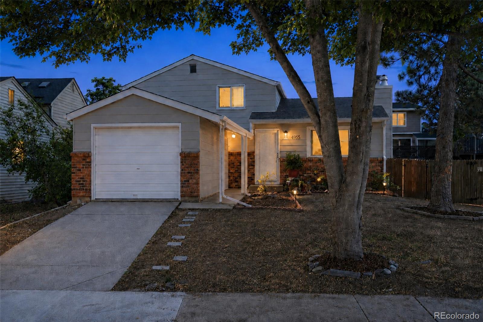 Summer Valley Aurora Home | MLS #: 39524514955 S Quintero Circle, Aurora Beds: 3 Baths: 2 Price: $435,000