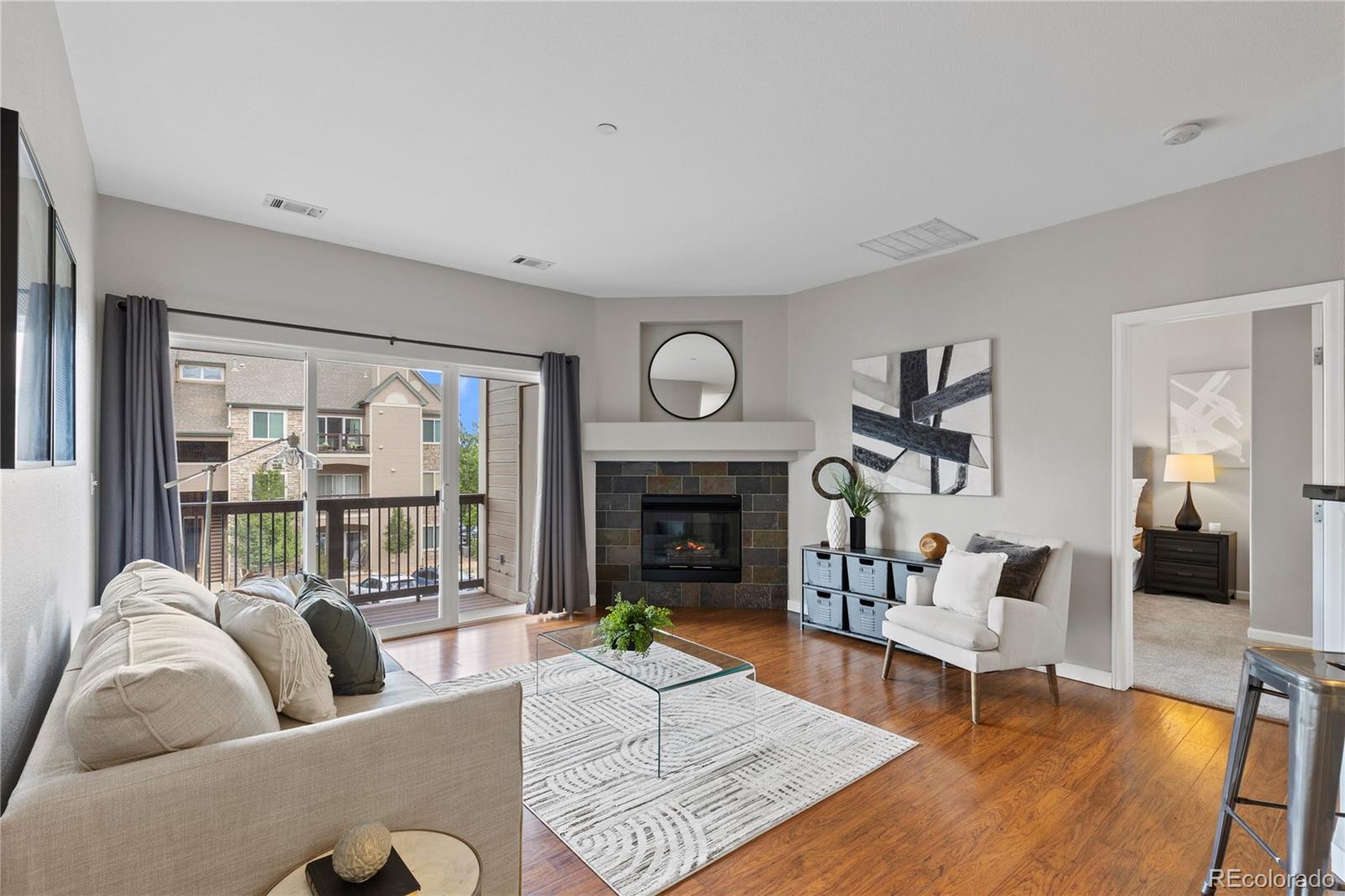  Littleton Condo / Townhome | MLS #: 22401617445 S Alkire Street 203, Littleton Beds: 2 Baths: 2 Price: $310,000