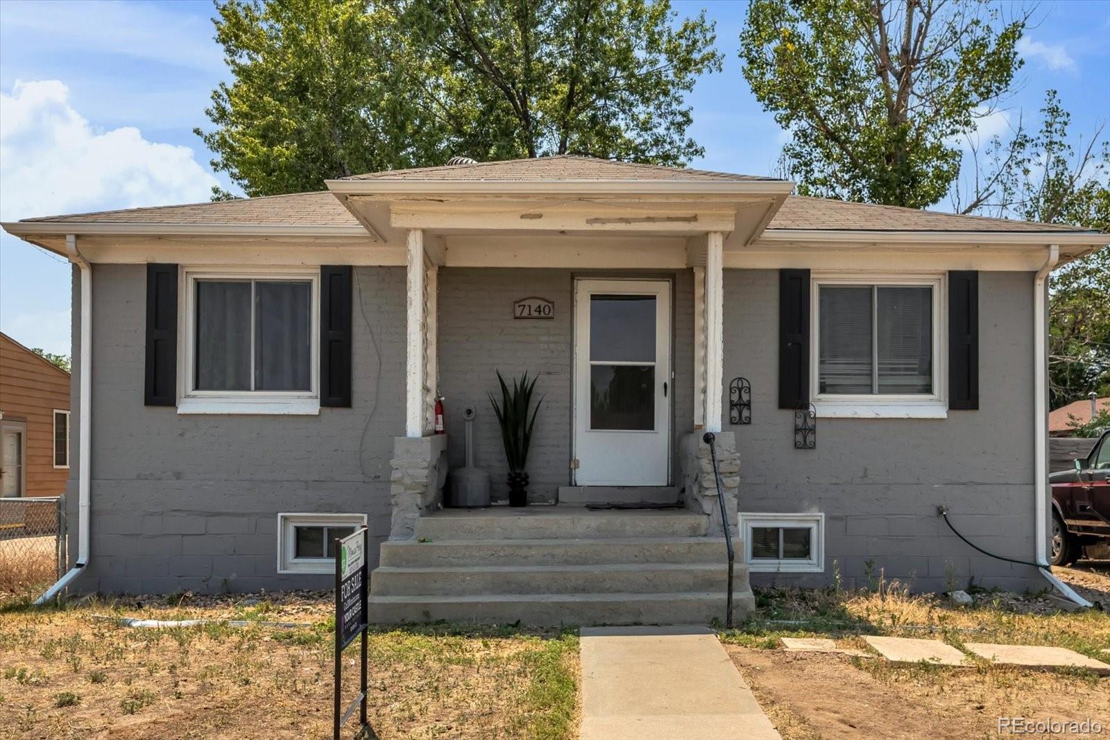  Commerce City Home | MLS #: 17297917140 E 60th Way, Commerce City Beds: 4 Baths: 2 Price: $399,000
