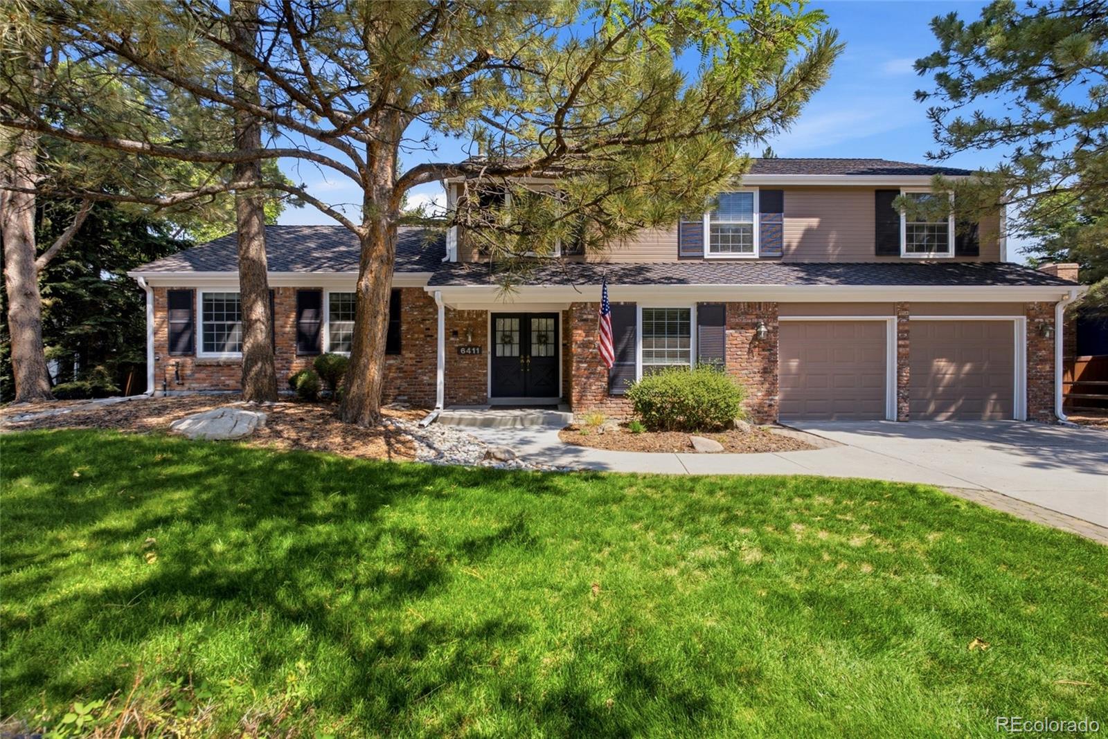  Englewood Home | MLS #: 39851156411 E Irish Place, Englewood Beds: 5 Baths: 3 Price: $800,000