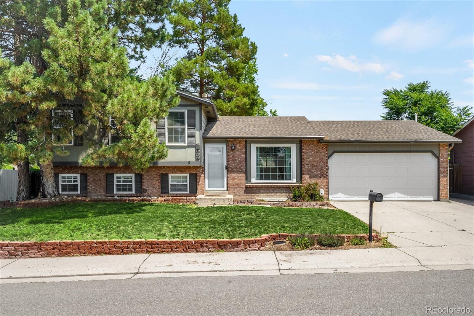  Aurora Home | MLS #: 421143218035 E Asbury Place, Aurora Beds: 4 Baths: 3 Price: $475,000
