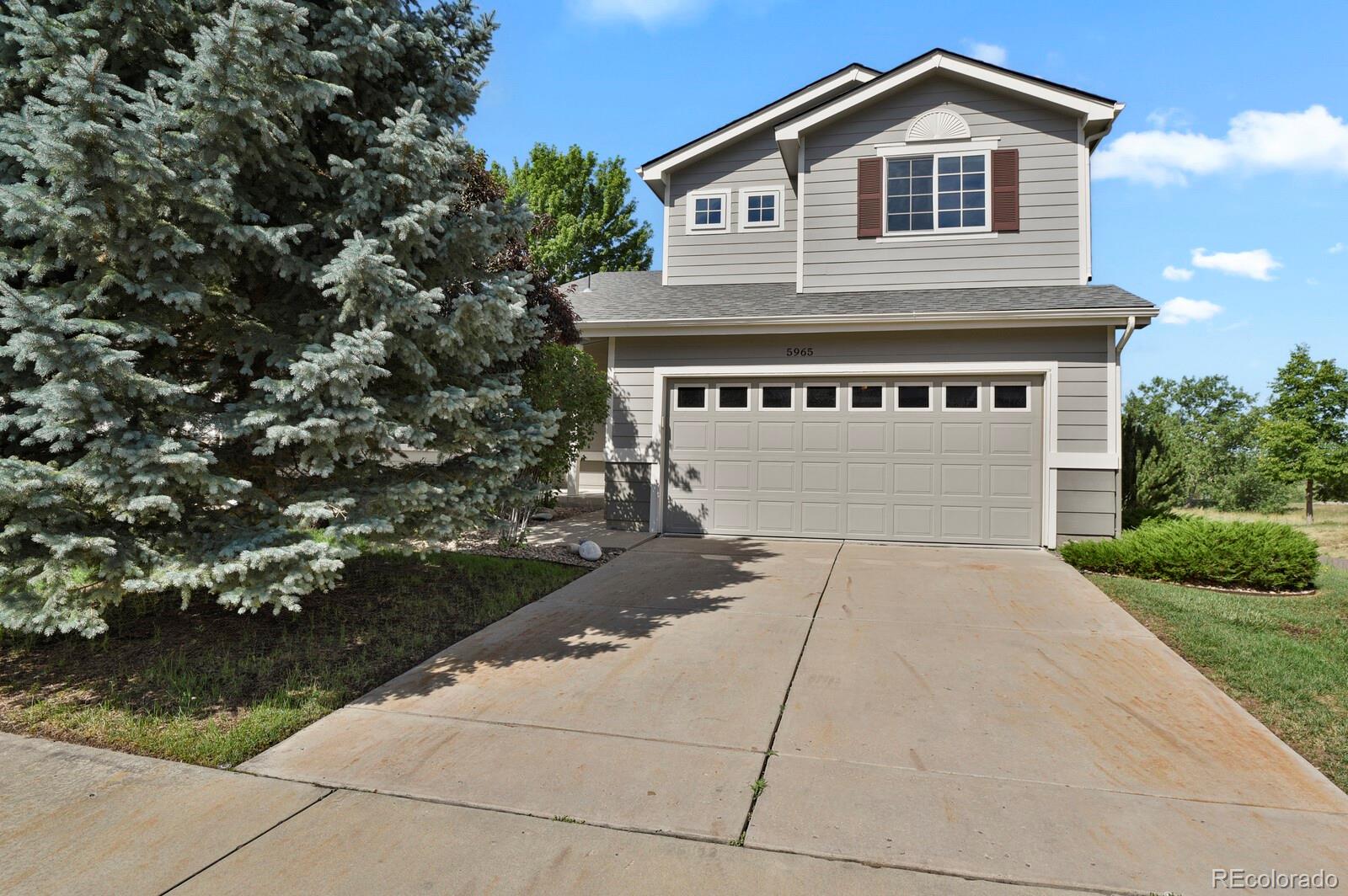  Aurora Home | MLS #: 27854305965 S Waco Street, Aurora Beds: 3 Baths: 3 Price: $619,999
