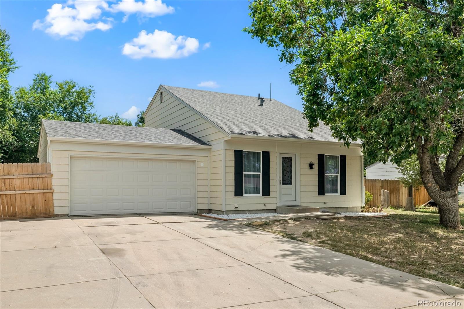  Aurora Home | MLS #: 31549561742  Biscay Street, Aurora Beds: 6 Baths: 4 Price: $465,000