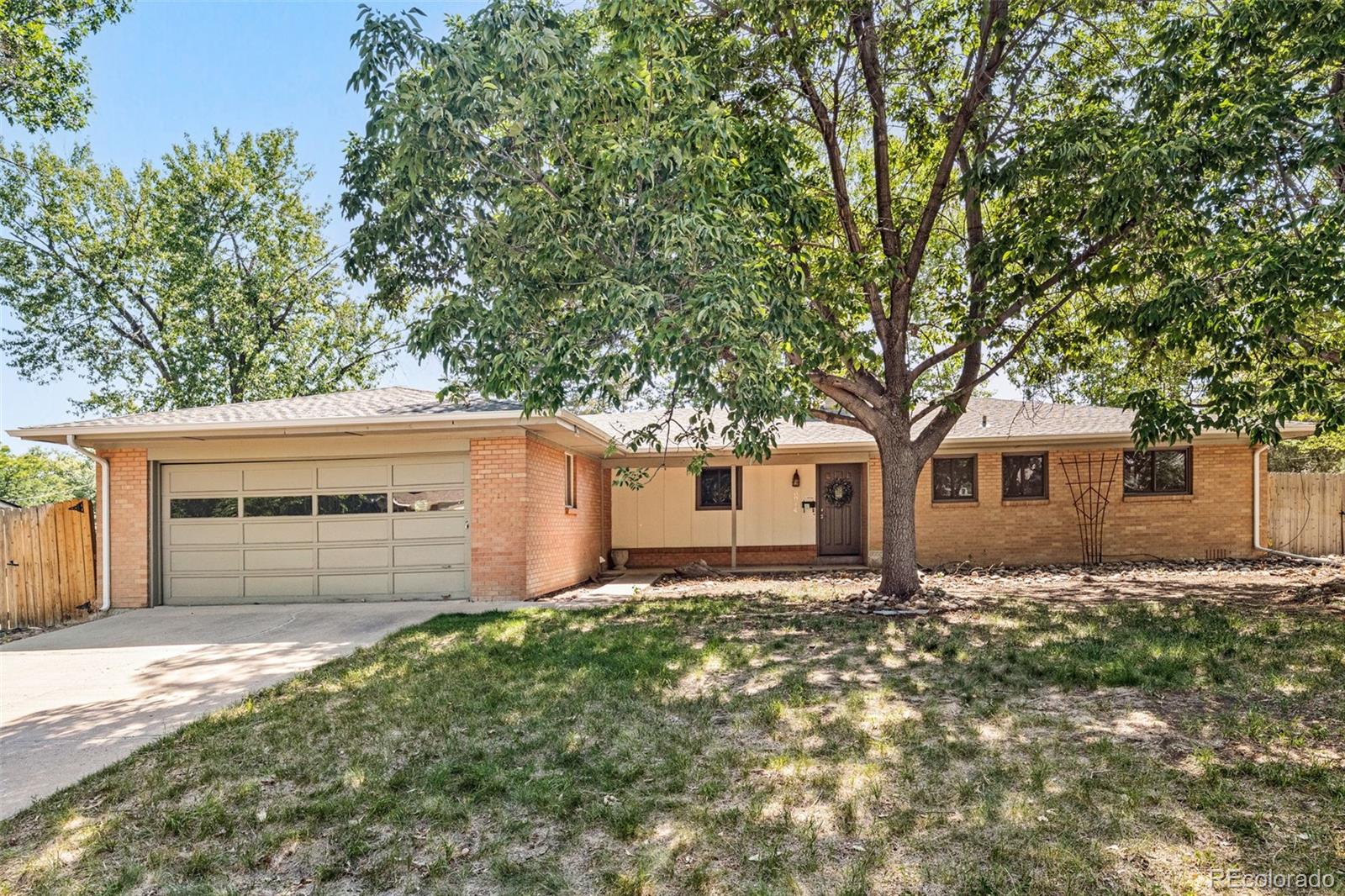 6944 s lakeview street, Littleton sold home. Closed on 2026-09-04 for $492,000.