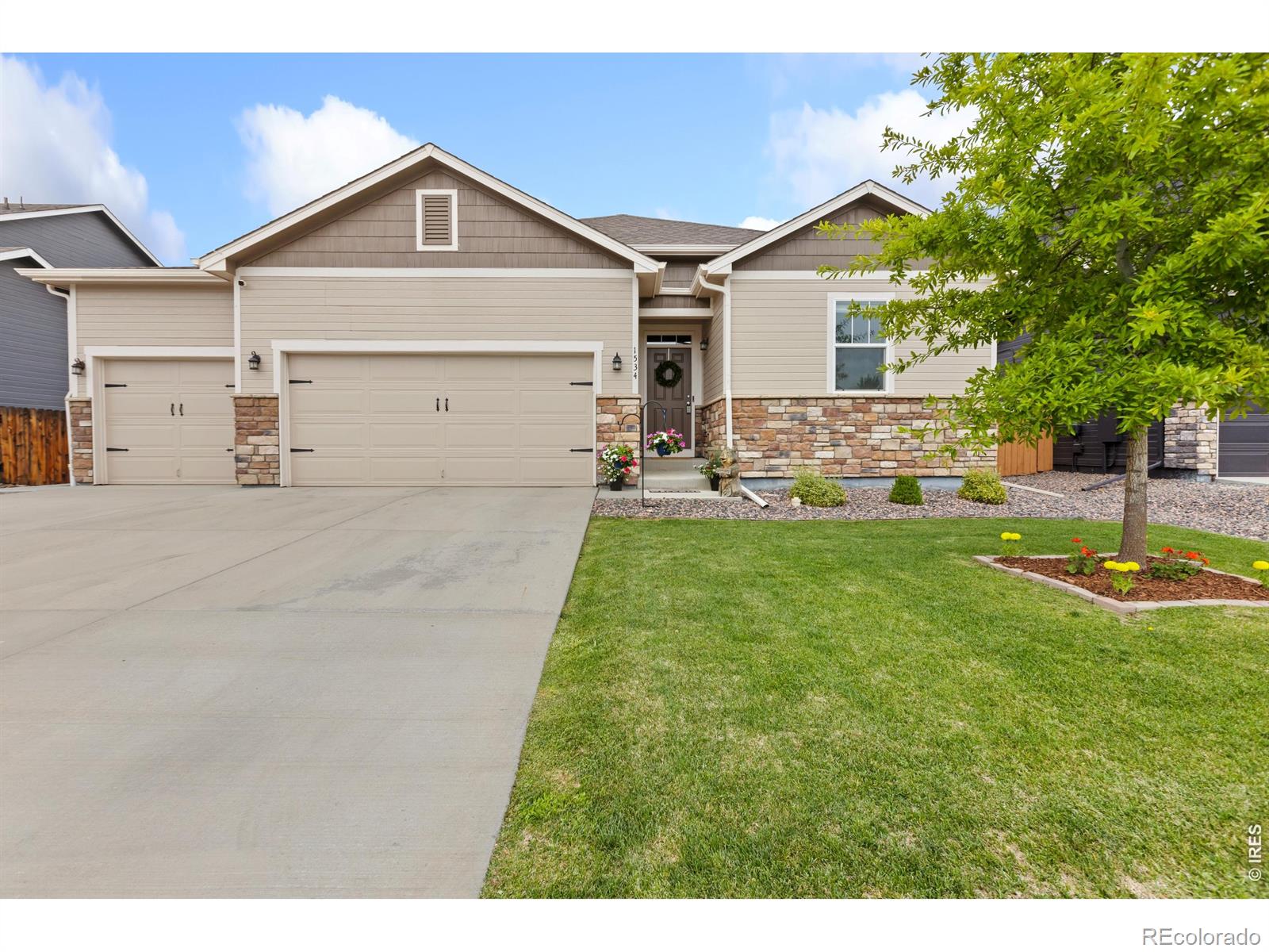 1534 highfield drive, Windsor sold home. Closed on 2026-08-14 for $487,500.