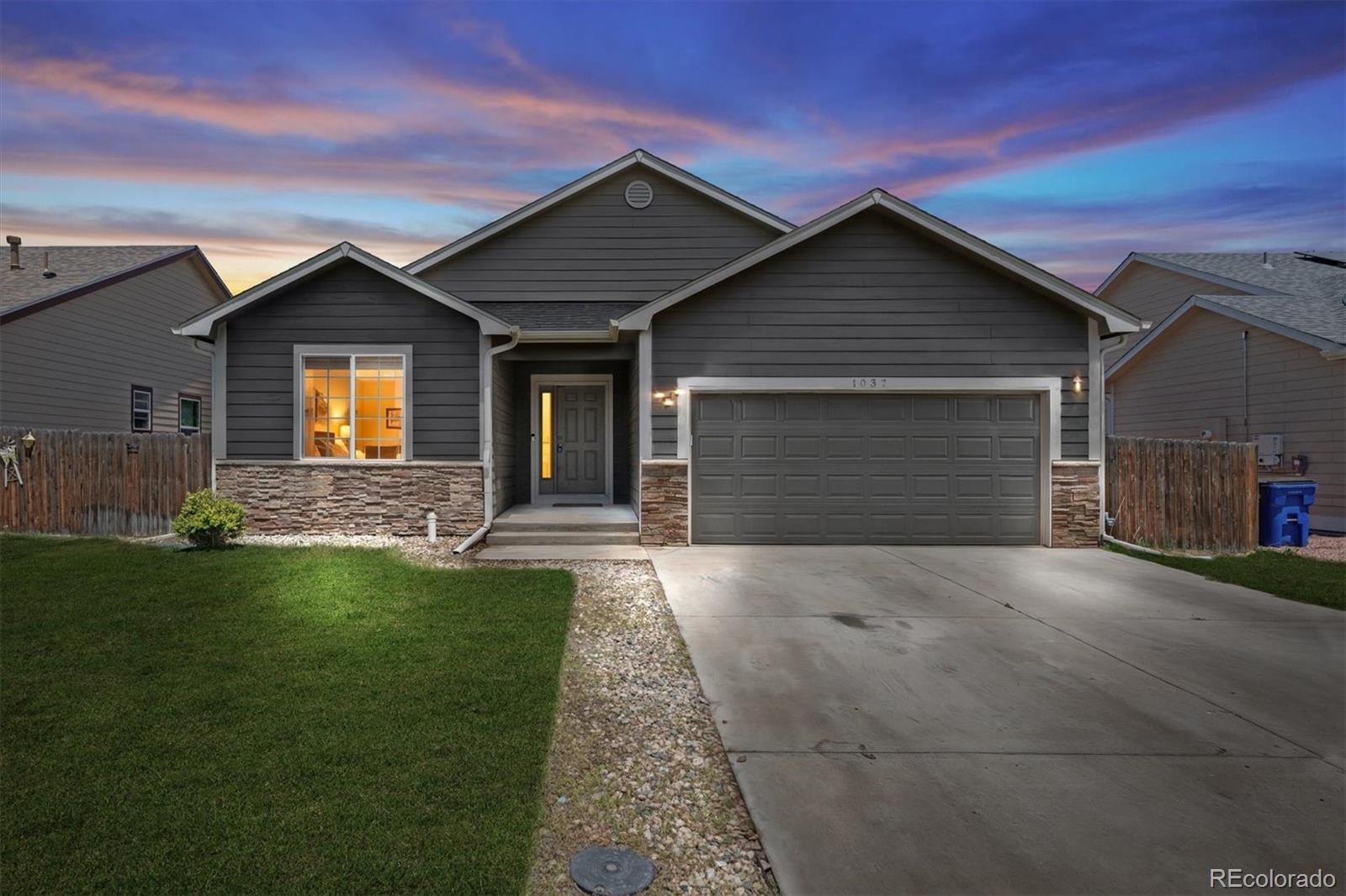 East Meadows Greeley Home | MLS #: 45883381037 E 25th Street, Greeley Beds: 3 Baths: 2 Price: $400,000