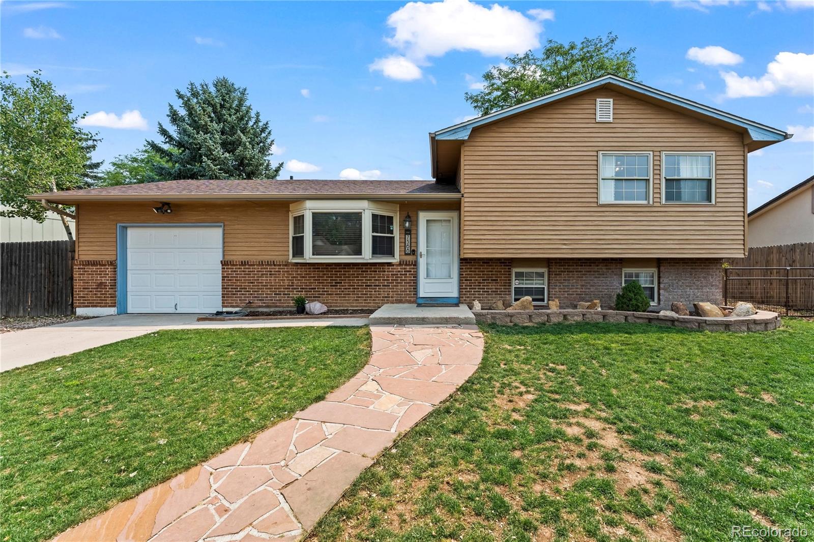  Fountain Home | MLS #: 25079367368  Colonial Drive, Fountain Beds: 4 Baths: 2 Price: $345,800