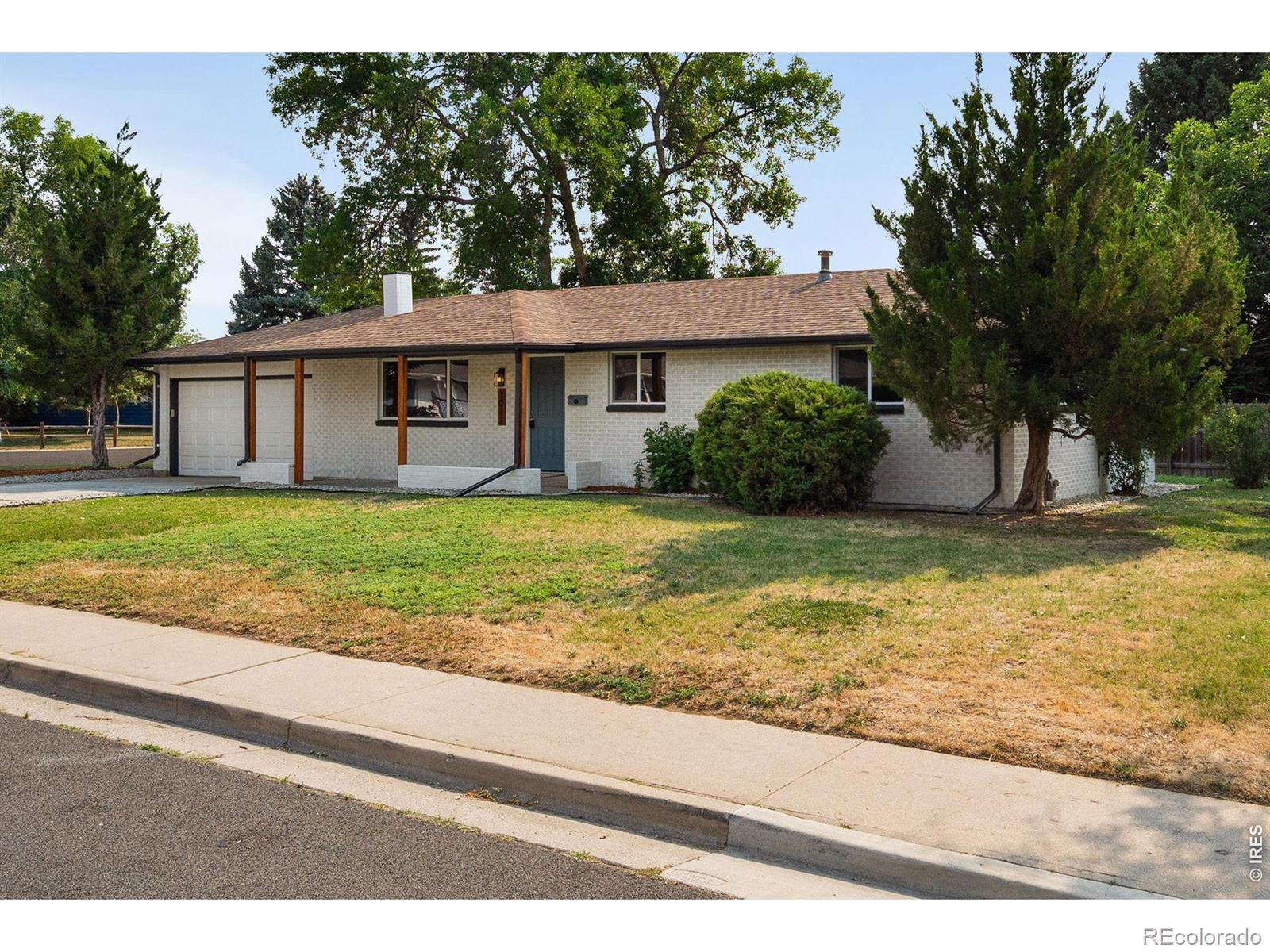 Sunset Acres Loveland Home | MLS #: 45678910637373012 N Sheridan Avenue, Loveland Beds: 3 Baths: 2 Price: $479,900