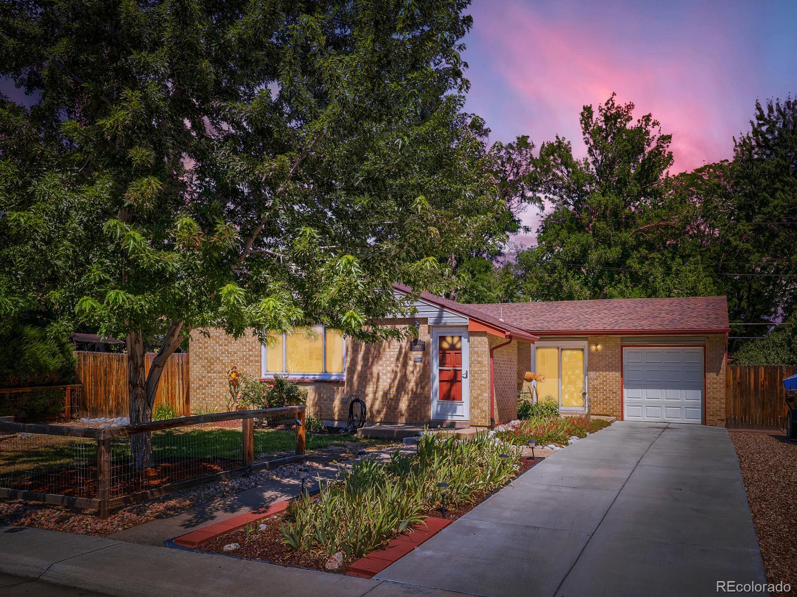 Alta Vista Arvada Home | MLS #: 39310895990  Everett Street, Arvada Beds: 3 Baths: 2 Price: $575,000