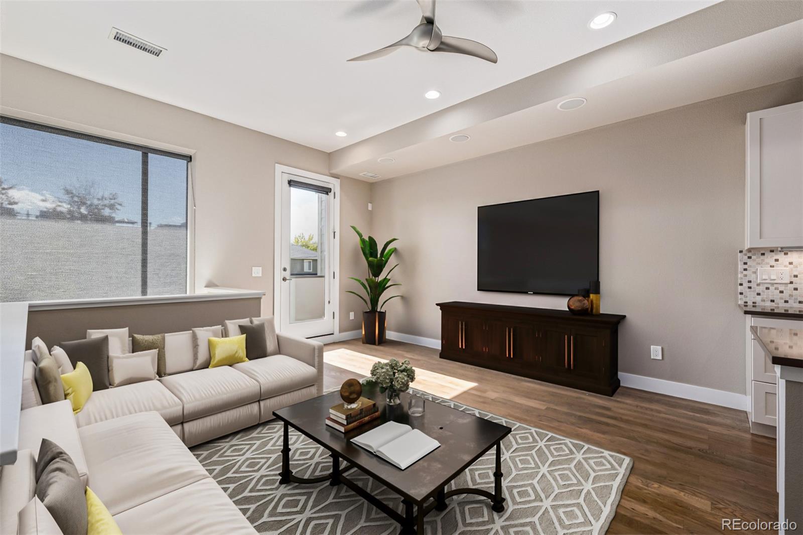 1 Denver Condo / Townhome | MLS #: 63996973265 W 17th Avenue , Denver Beds: 2 Baths: 3 Price: $574,000