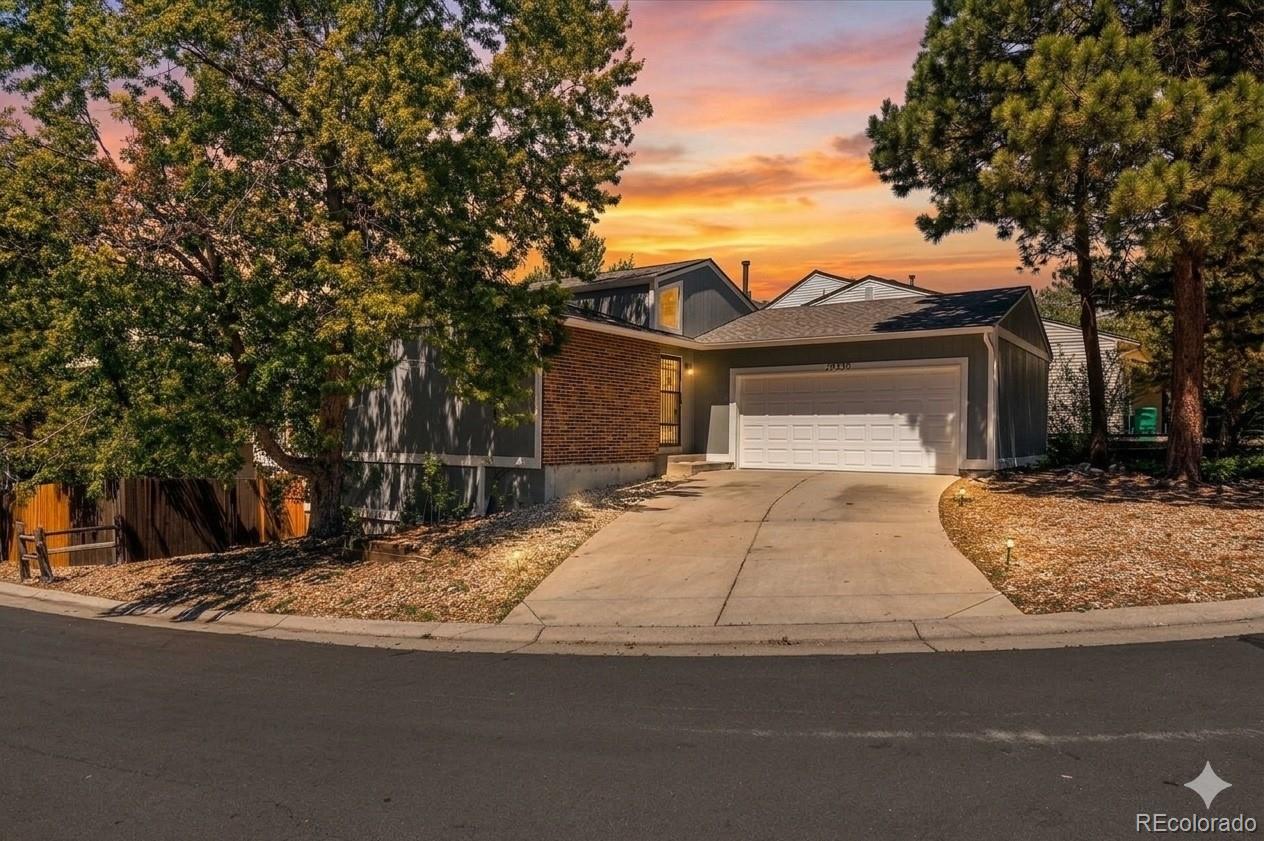 Hampden Hills Aurora Home | MLS #: 788546918956 E Mercer Drive, Aurora Beds: 3 Baths: 3 Price: $455,000