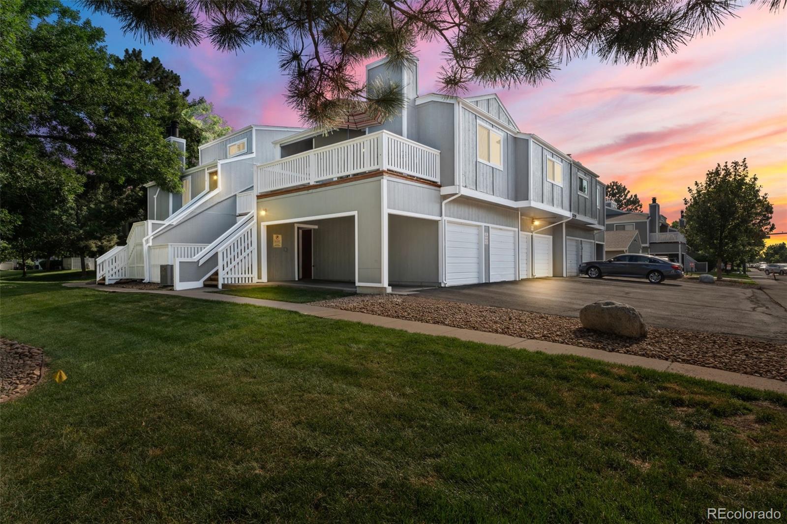 1 Denver Condo / Townhome | MLS #: 21498976570 E Mississippi Avenue 8, Denver Beds: 2 Baths: 2 Price: $289,999