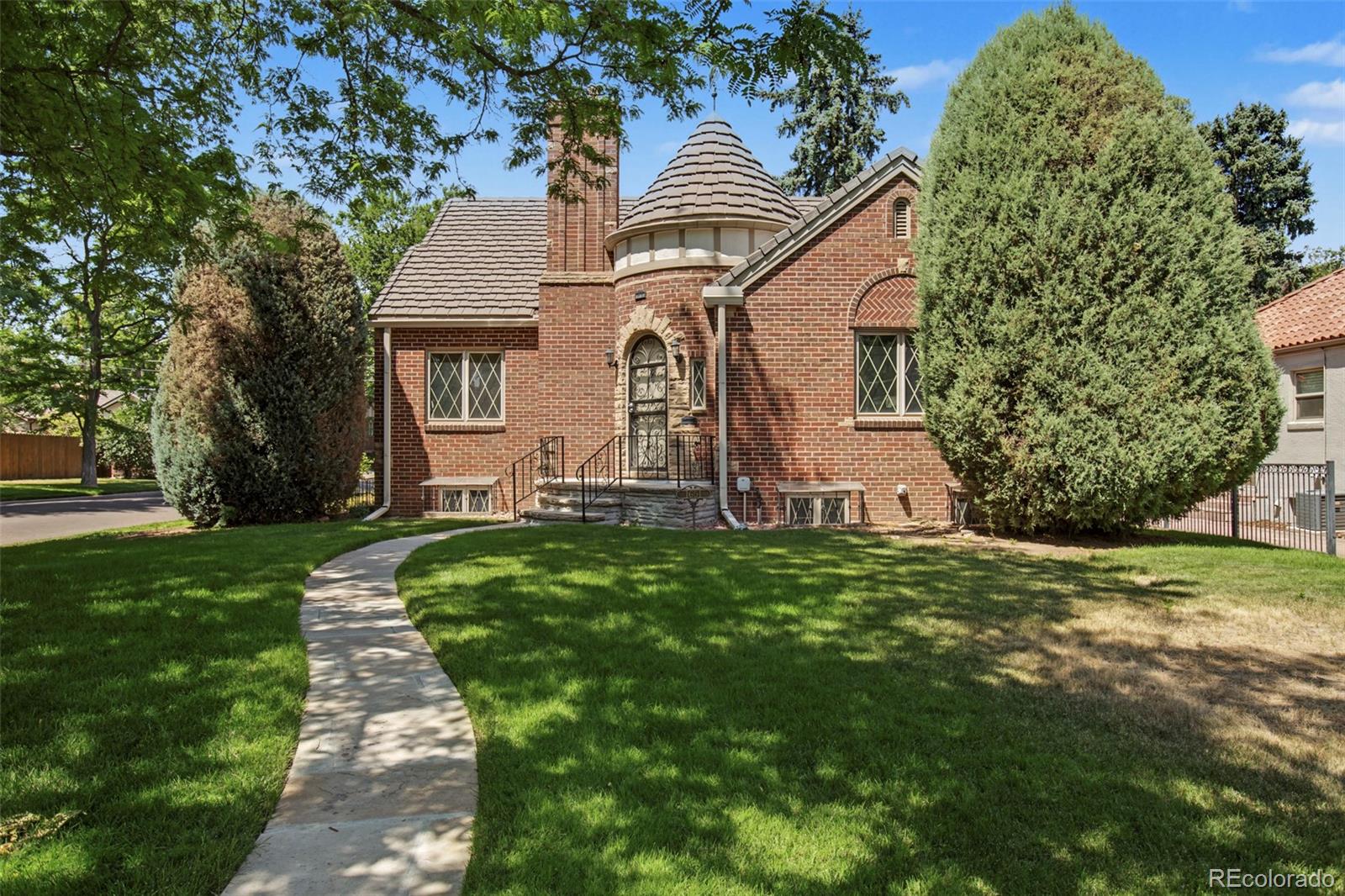 Denver Home | MLS #: 99740301651  Niagara Street, Denver Beds: 4 Baths: 2 Price: $799,900