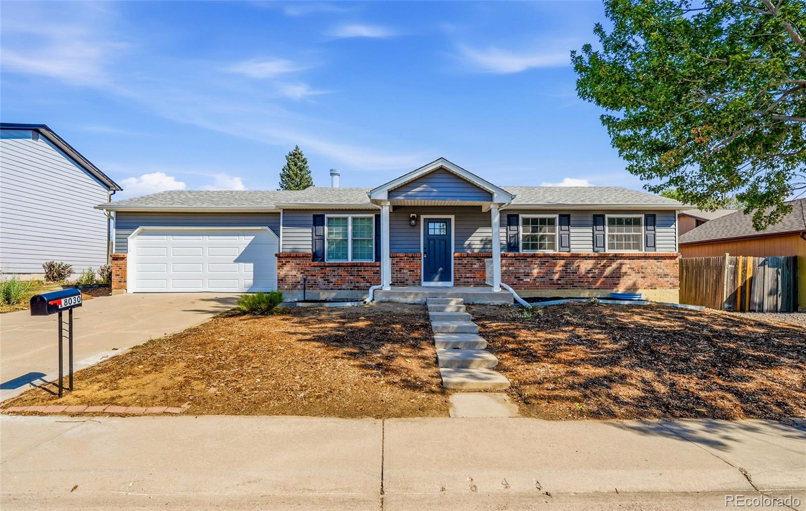 Summer Valley Aurora Home | MLS #: 294534818030 E Oxford Drive, Aurora Beds: 5 Baths: 3 Price: $539,900