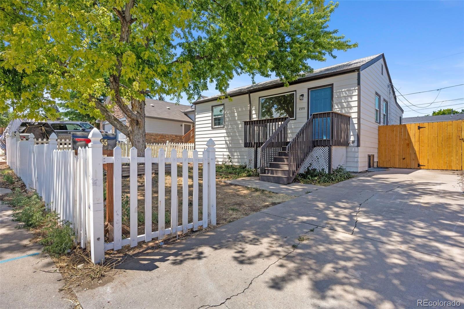  Englewood Home | MLS #: 32141722355 W Hillside Avenue, Englewood Beds: 3 Baths: 2 Price: $434,000