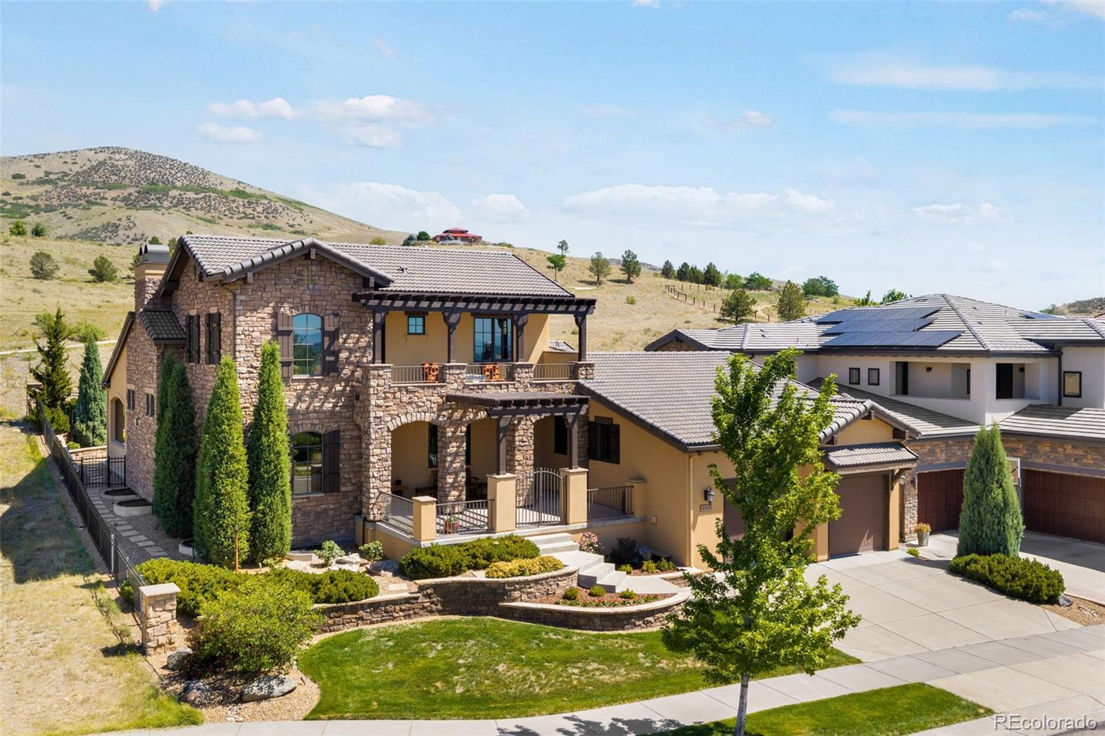  Lakewood Home | MLS #: 523610814904 W Evans Place, Lakewood Beds: 3 Baths: 3 Price: $1,850,000