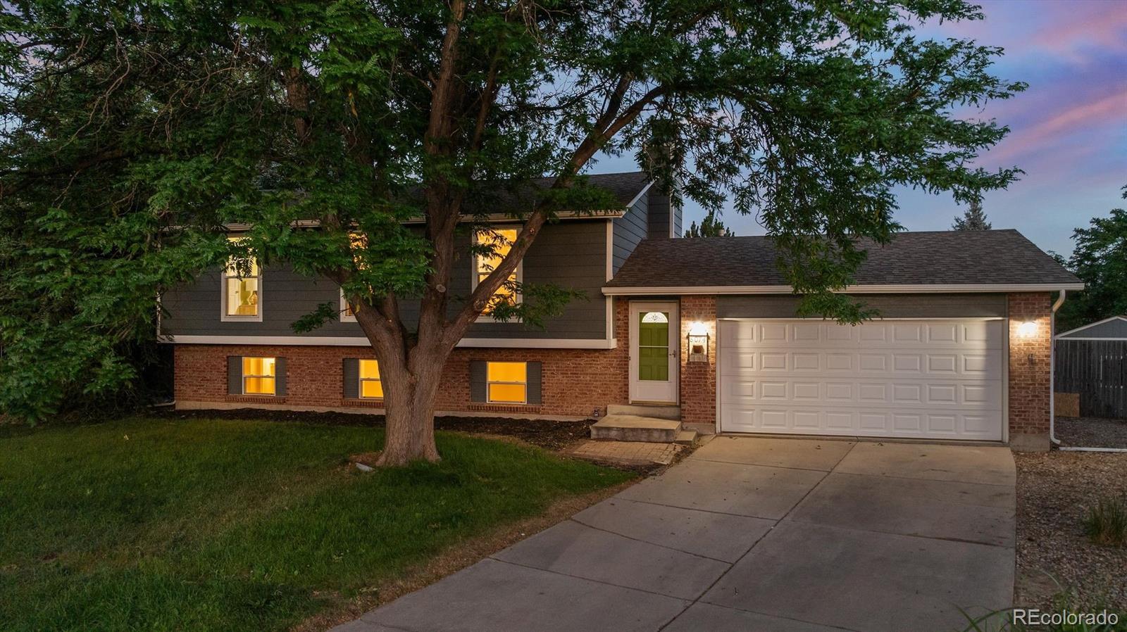 Williamsburg Littleton Home | MLS #: 87396178074 S Estes Court, Littleton Beds: 4 Baths: 2 Price: $600,000