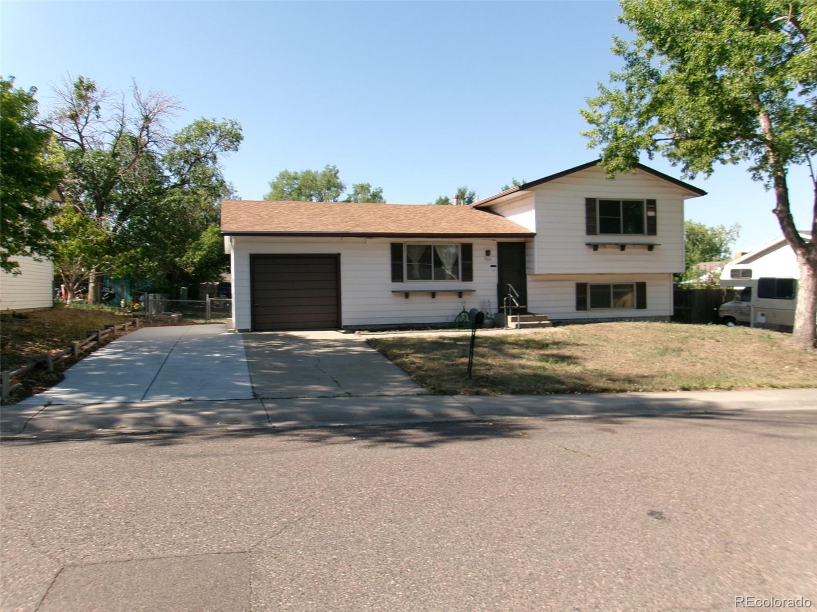  Denver Home | MLS #: 64416451788 E 83rd Drive, Denver Beds: 3 Baths: 2 Price: $320,000