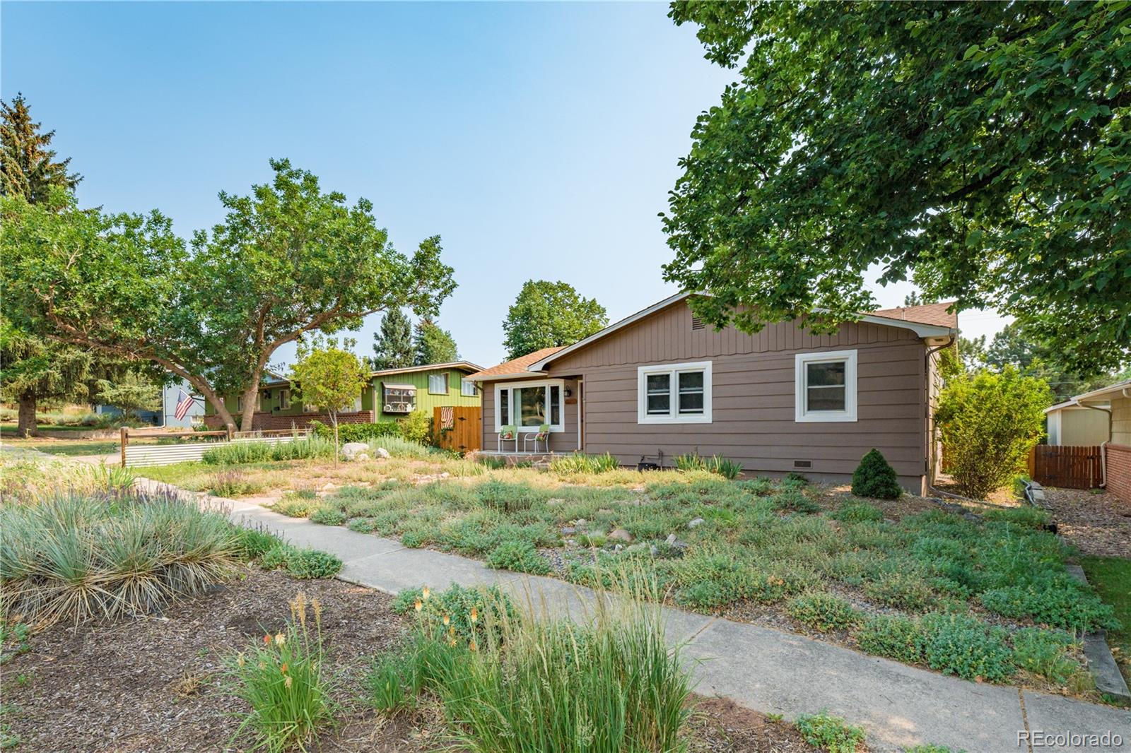  Colorado Springs Home | MLS #: 43474441031  Valley Road, Colorado Springs Beds: 2 Baths: 2 Price: $447,000