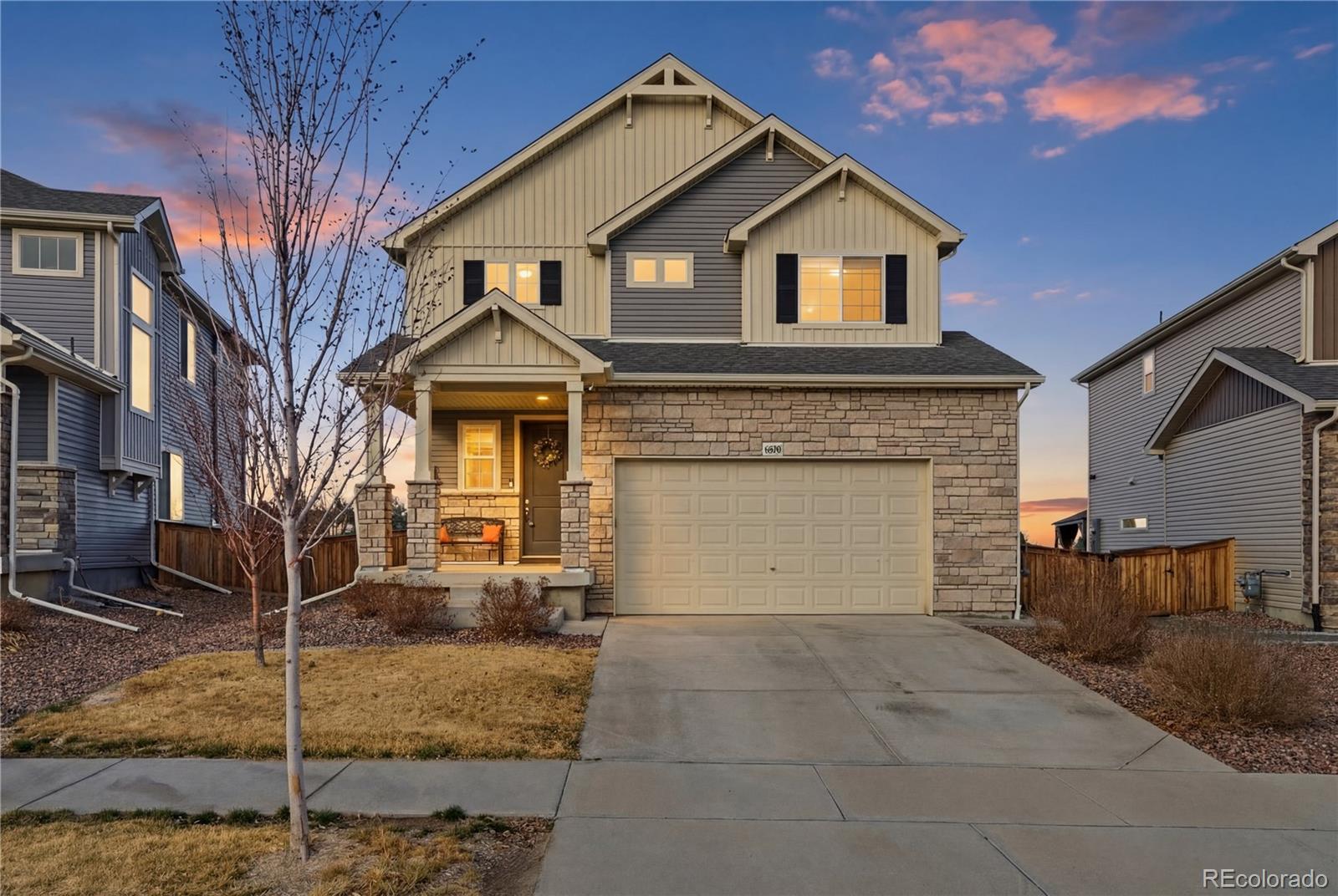  Commerce City Home | MLS #: 769356416541 E 111th Drive, Commerce City Beds: 4 Baths: 4 Price: $550,000