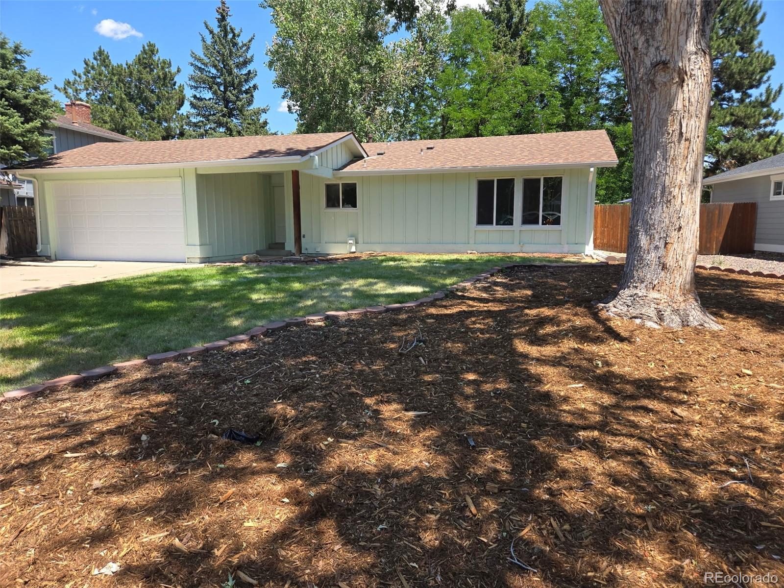  Aurora Home | MLS #: 663071515825 E Oxford Avenue, Aurora Beds: 4 Baths: 3 Price: $429,900