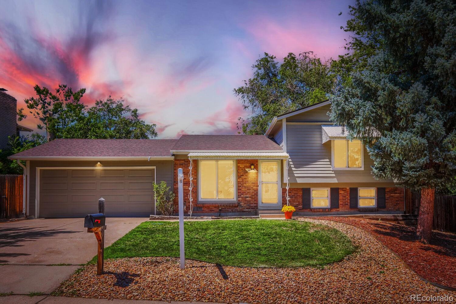  Aurora Home | MLS #: 952313416579 E Dickenson Place, Aurora Beds: 3 Baths: 2 Price: $427,500