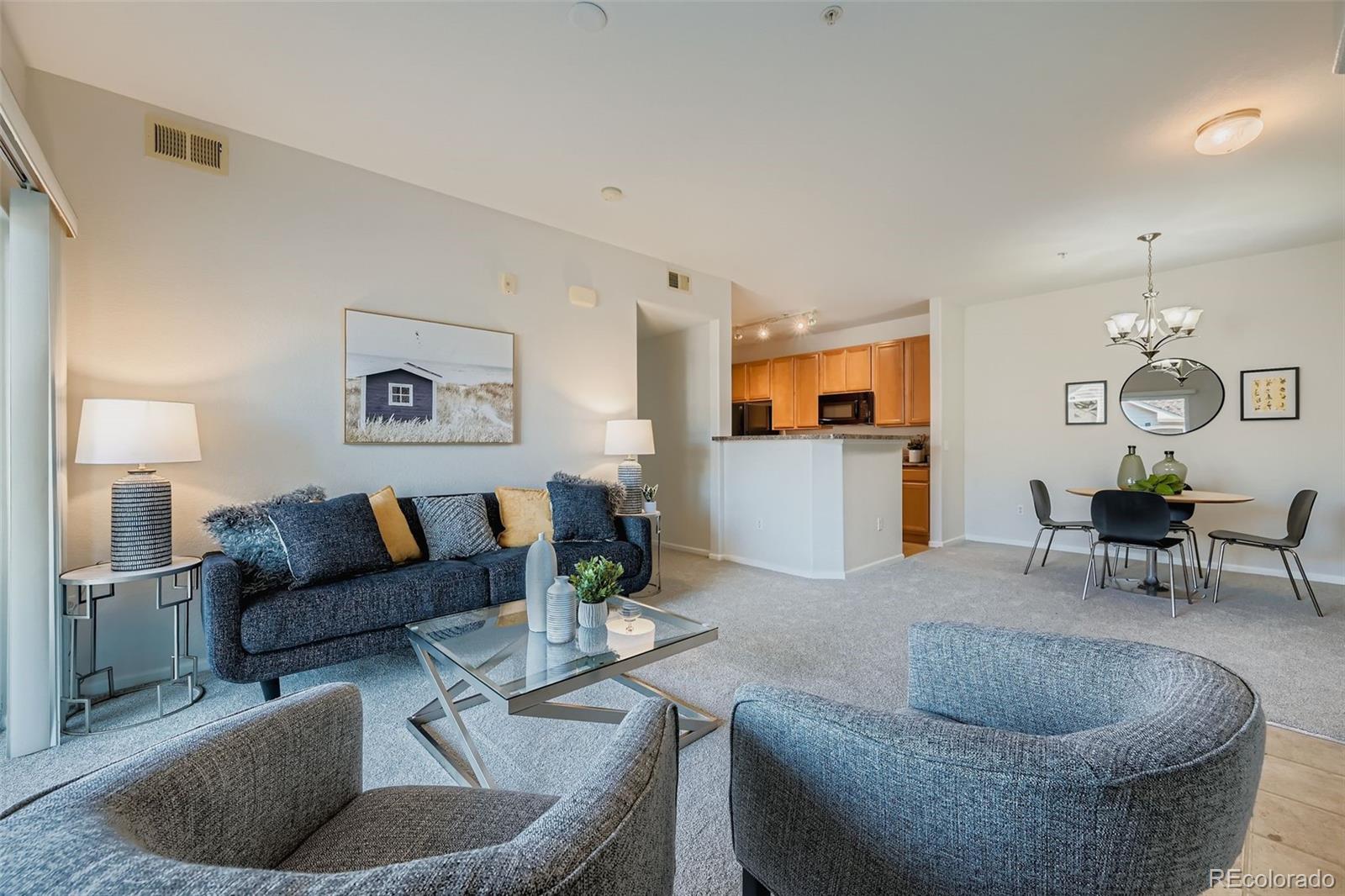  Englewood Condo / Townhome | MLS #: 405484115700 E Jamison Drive Bldg 7-101, Englewood Beds: 3 Baths: 2 Price: $315,000