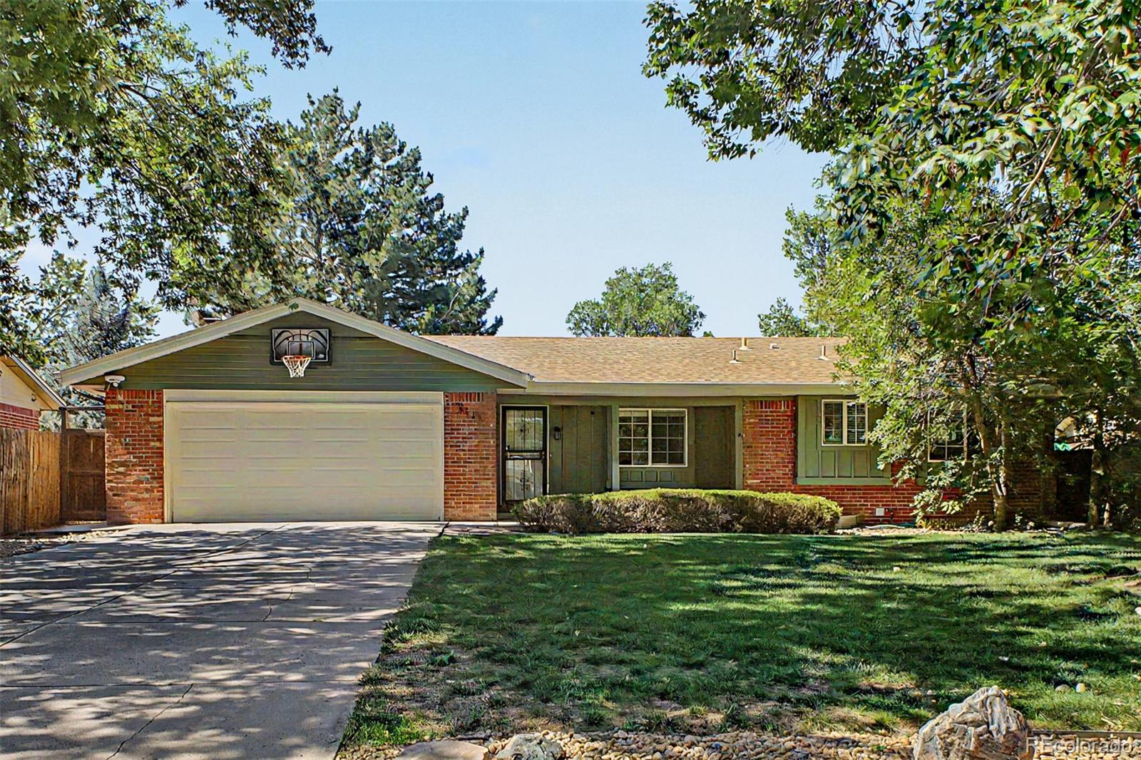 Kingsborough Aurora Home | MLS #: 59884072111 S Kittredge Way, Aurora Beds: 3 Baths: 3 Price: $499,900