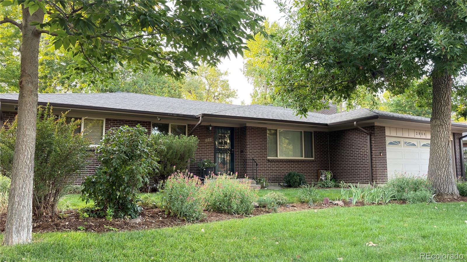 Hutchinson Hills Denver Home | MLS #: 40706912984 S Pontiac Street, Denver Beds: 4 Baths: 3 Price: $825,000