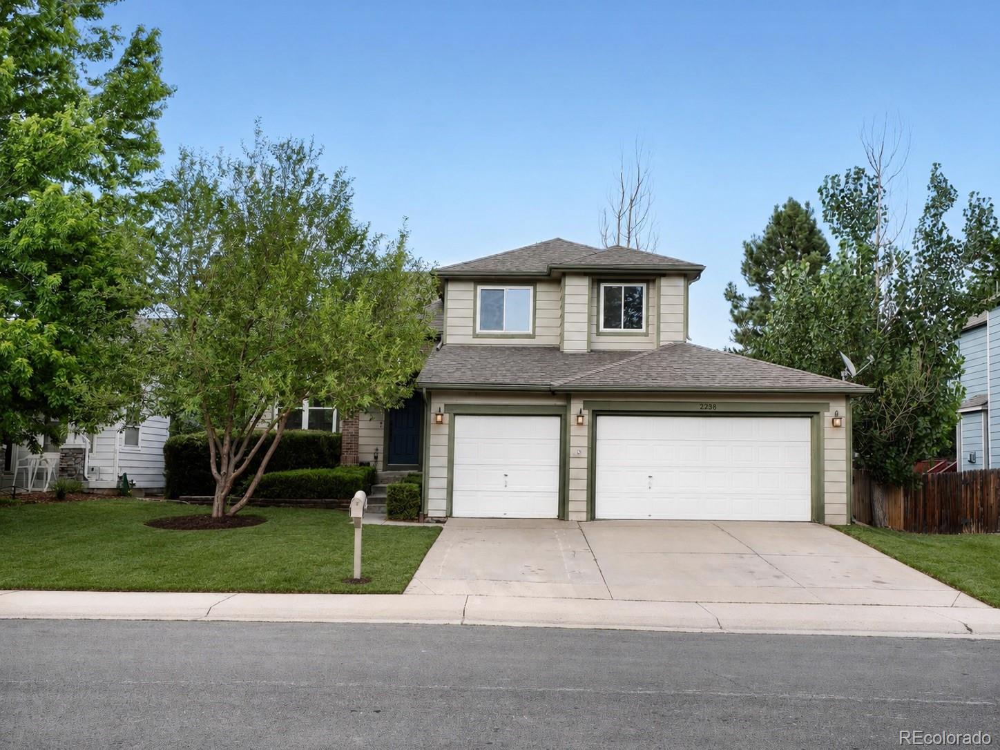 Dover Aurora Home | MLS #: 18117492238 S Waco Court, Aurora Beds: 4 Baths: 4 Price: $535,000