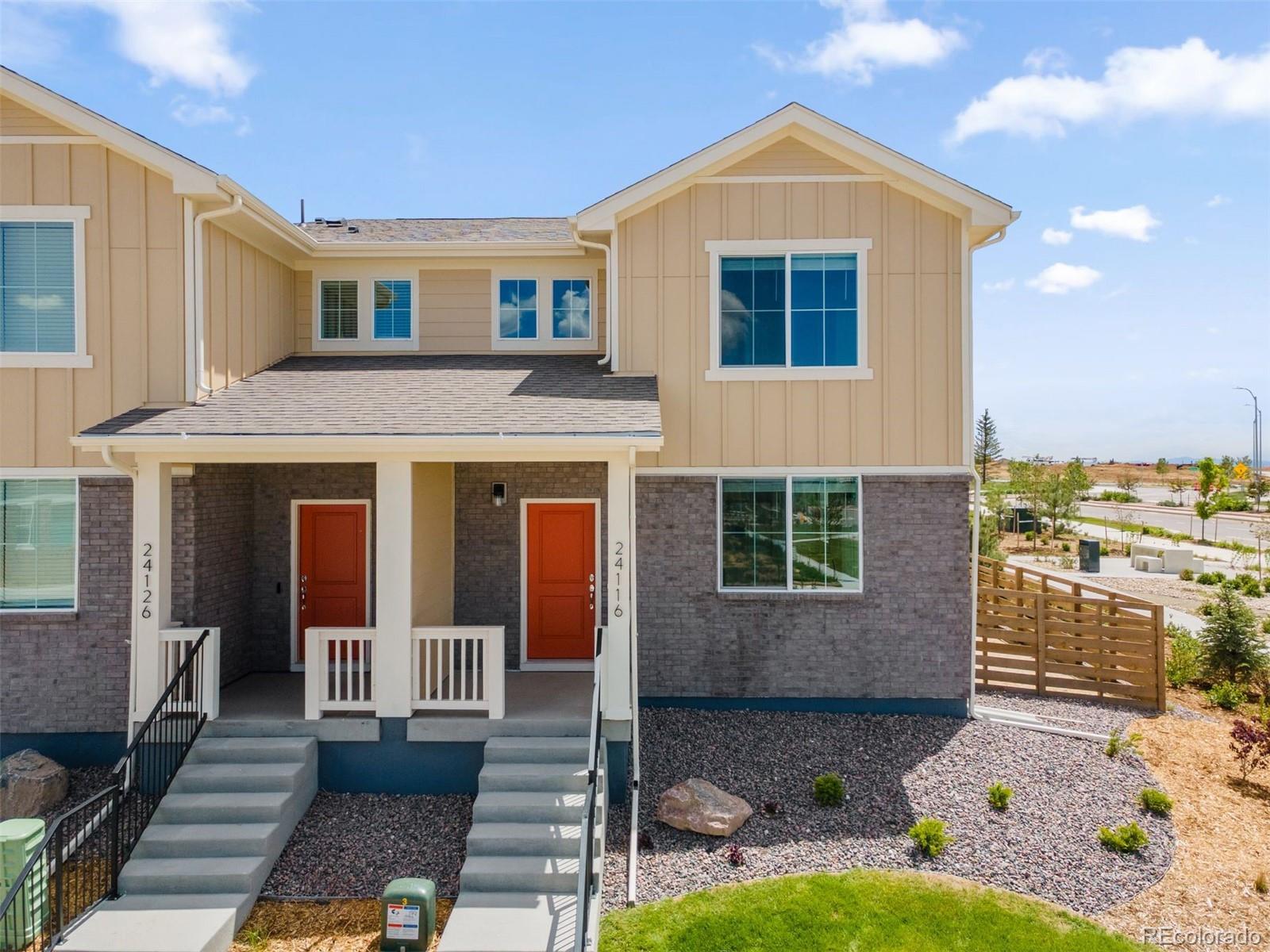  Aurora Home | MLS #: 844653924116 E 53rd Drive, Aurora Beds: 3 Baths: 3 Price: $438,938
