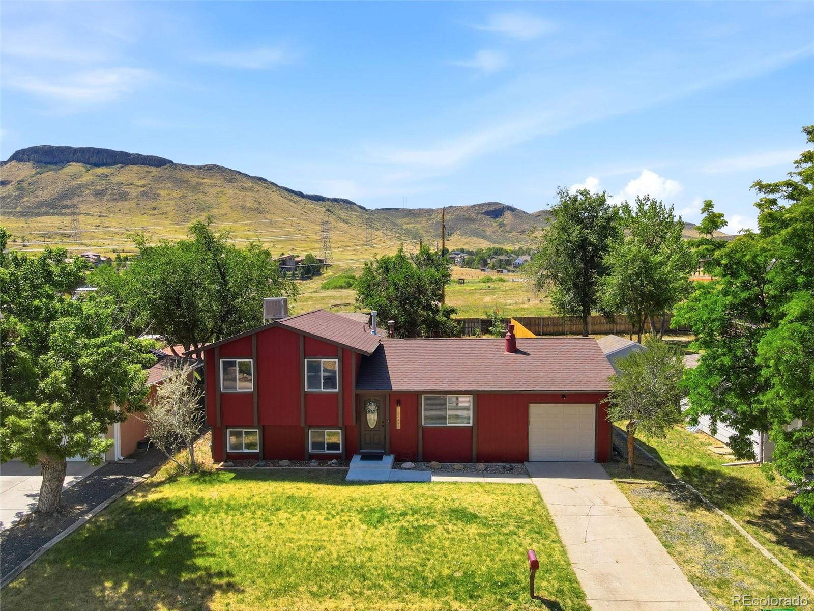  Golden Home | MLS #: 839046418856 W 59th Drive, Golden Beds: 3 Baths: 2 Price: $679,900