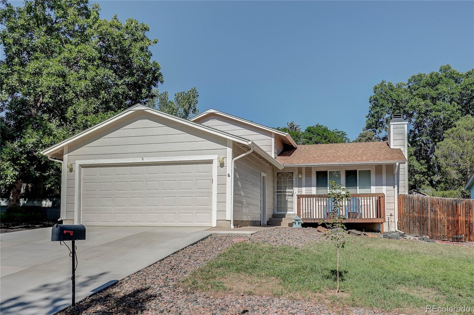 Aurora Home | MLS #: 710989116085 E Oxford Drive, Aurora Beds: 3 Baths: 2 Price: $435,000