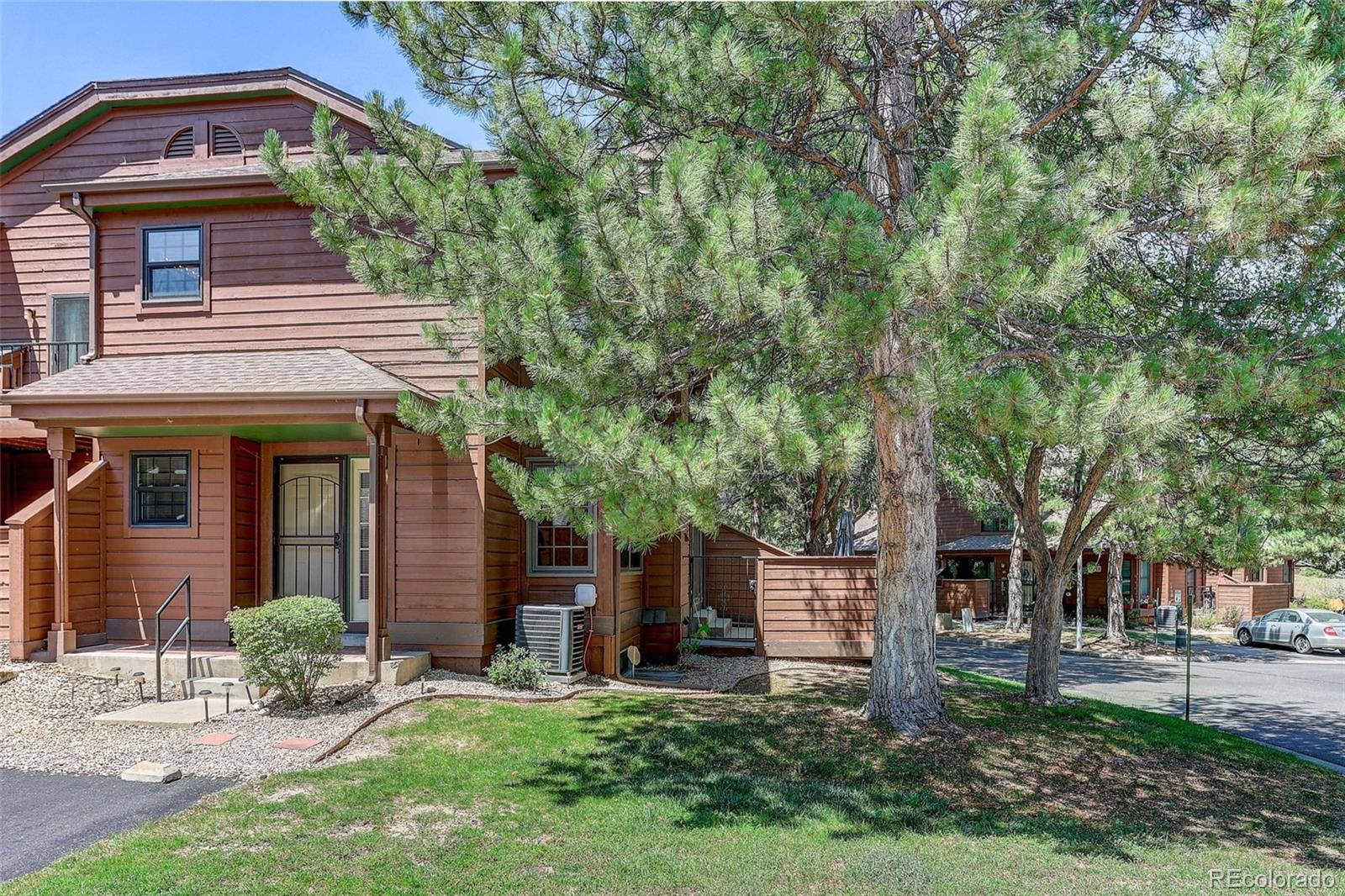 8085 holland court, Arvada sold home. Closed on 2026-08-27 for $357,000.