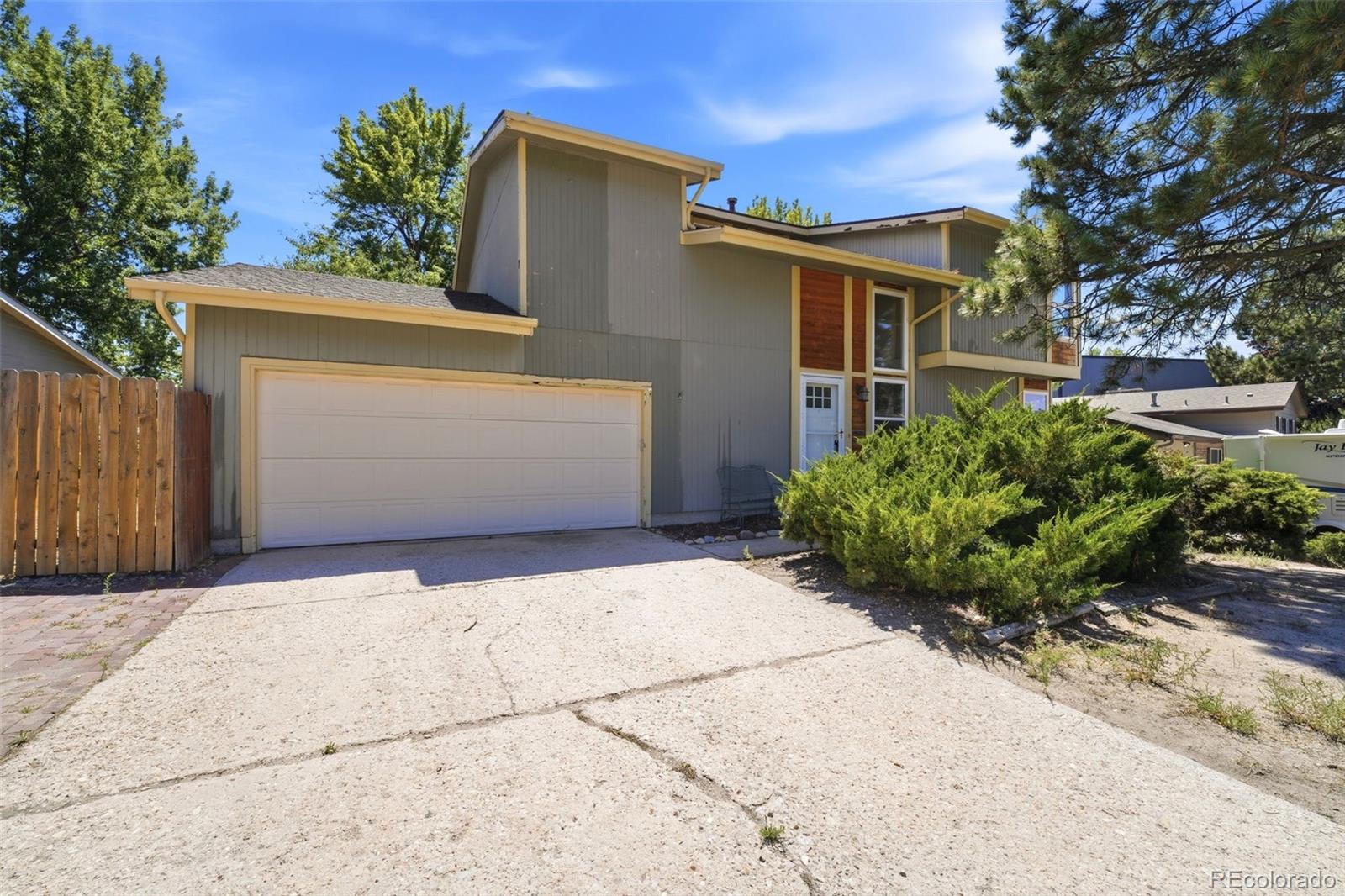 Vista Grande Colorado Springs Home | MLS #: 20188895945  Del Paz Drive, Colorado Springs Beds: 4 Baths: 4 Price: $410,000