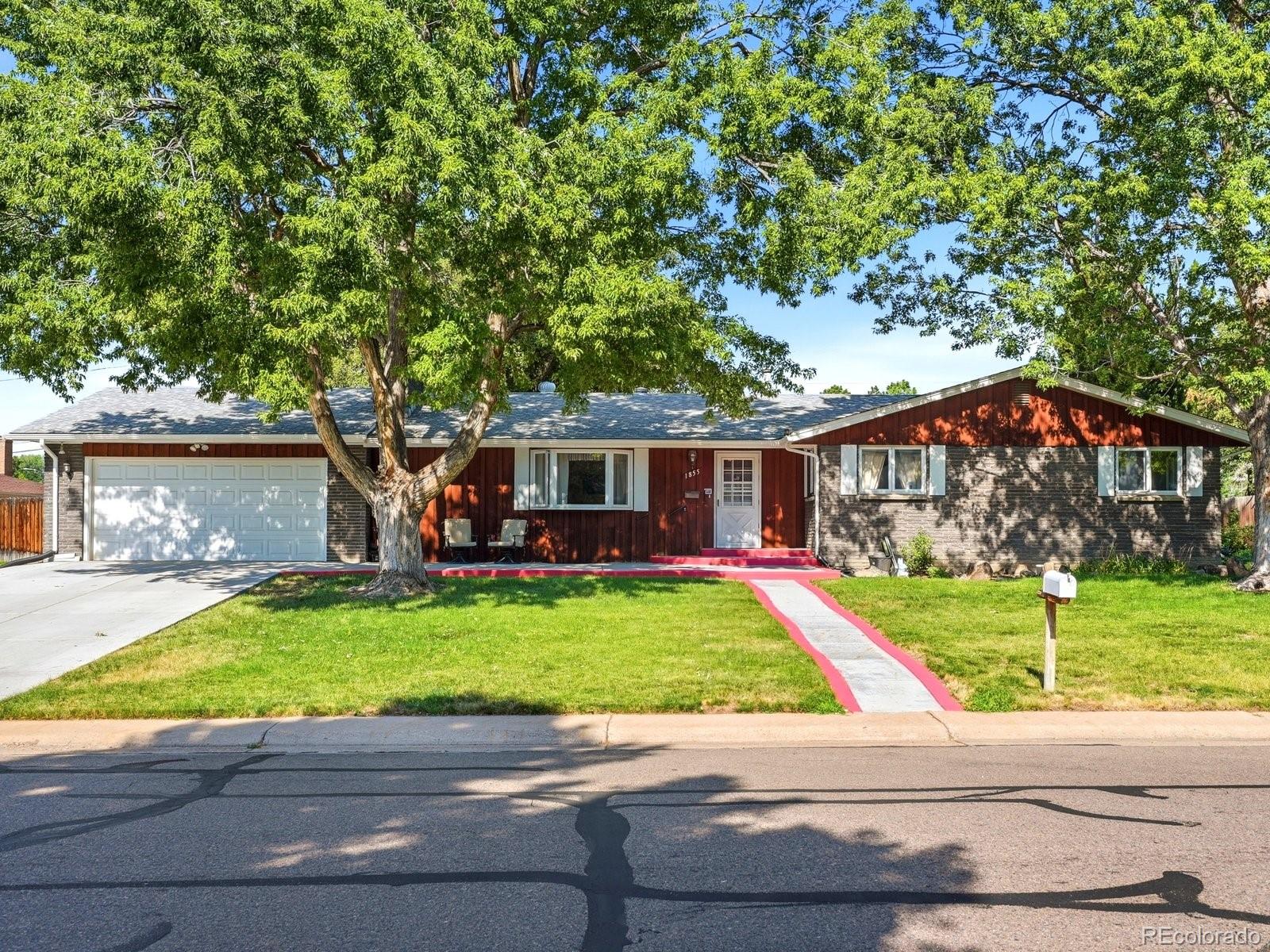  Denver Home | MLS #: 86553251855 S Ammons Street, Denver Beds: 5 Baths: 3 Price: $550,000