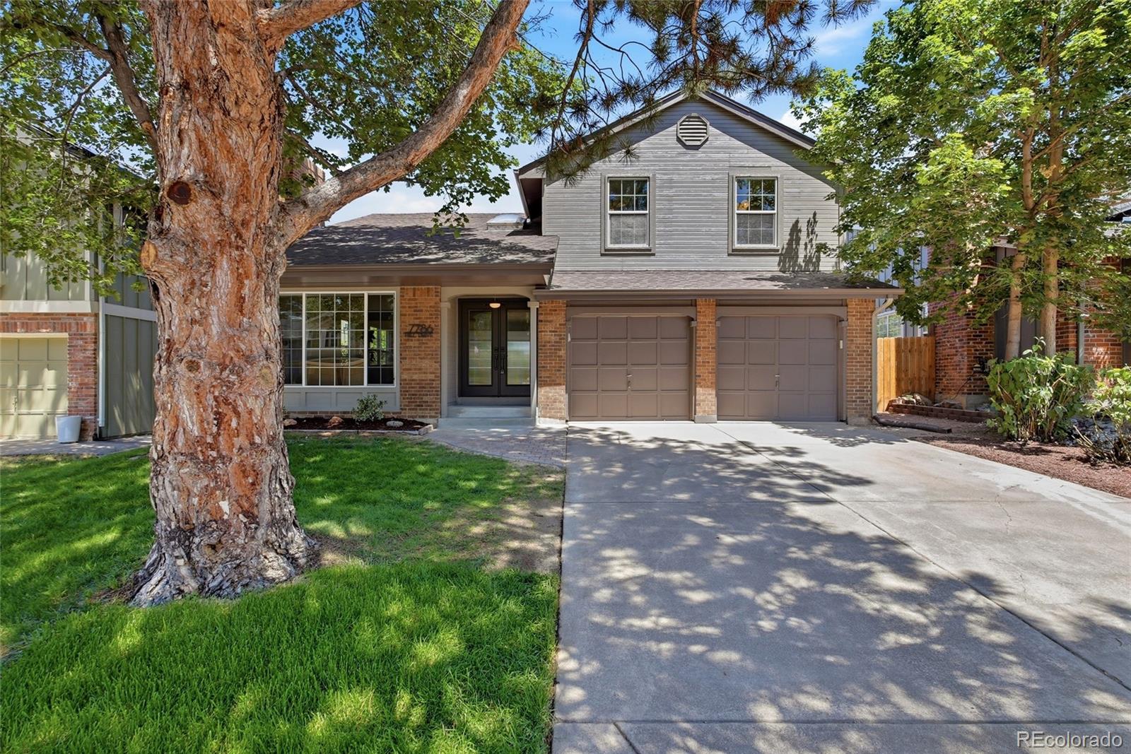  Littleton Home | MLS #: 67378617786 S Hill Drive, Littleton Beds: 4 Baths: 4 Price: $925,000