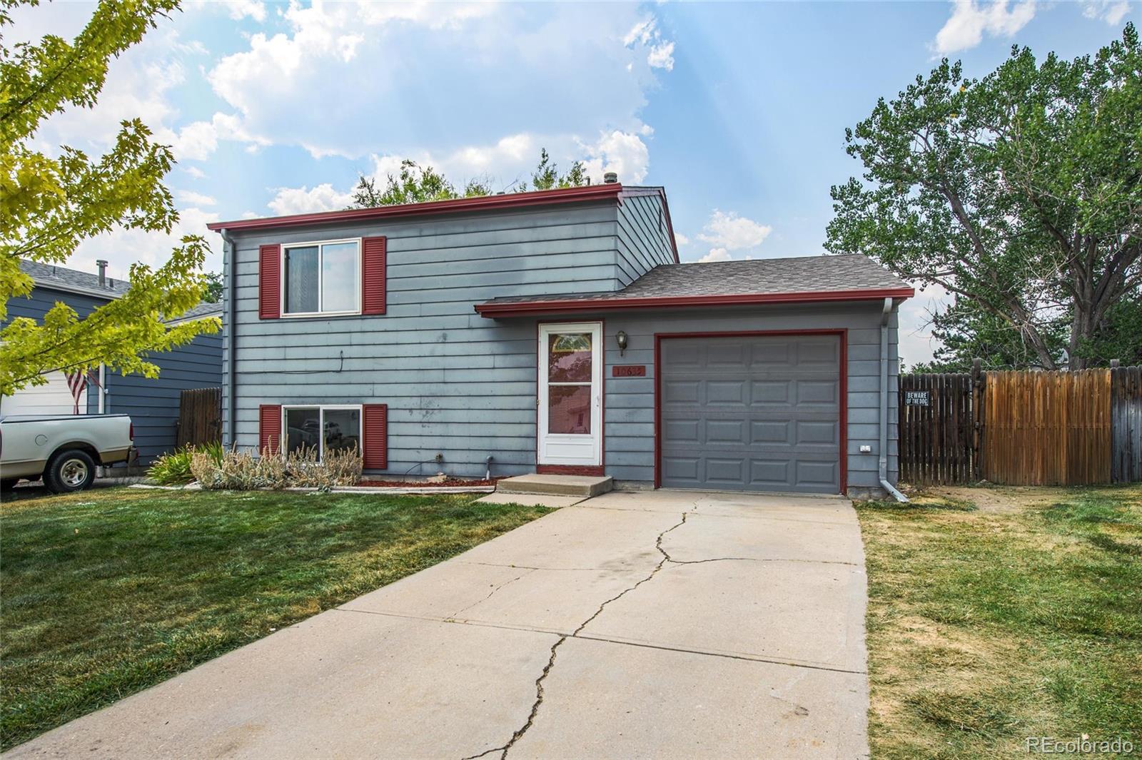  Broomfield Home | MLS #: 431920210635  Moore Court, Broomfield Beds: 3 Baths: 2 Price: $375,000