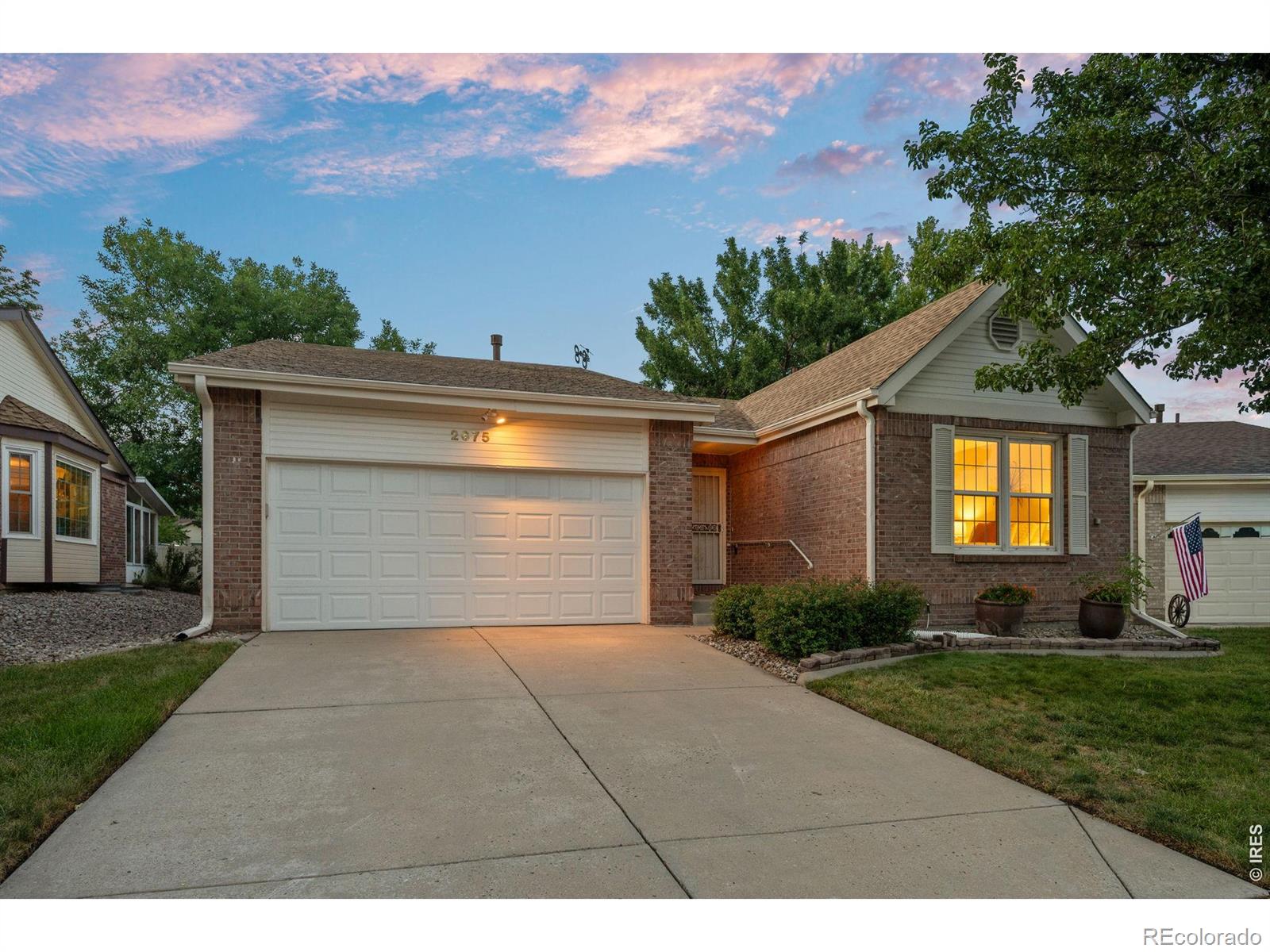 Mccoy Jensen Lakewood Home | MLS #: 45678910649212675 S Johnson Circle, Lakewood Beds: 3 Baths: 3 Price: $675,000