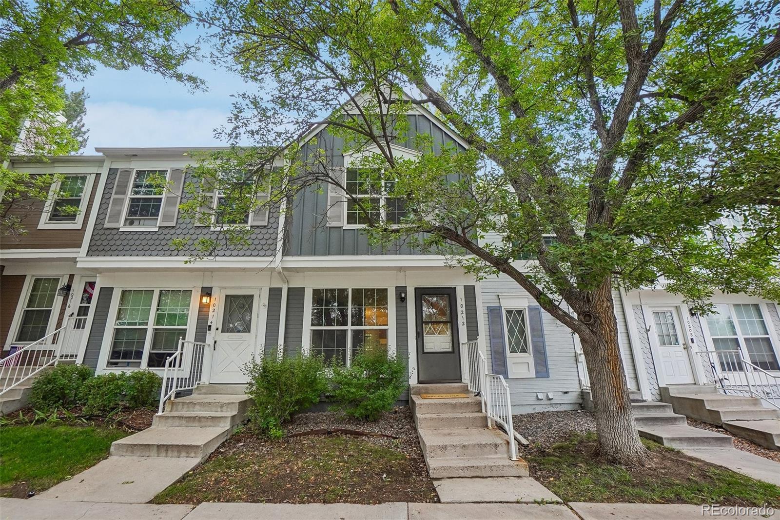  Denver Home | MLS #: 655711810212 W Dartmouth Avenue, Denver Beds: 2 Baths: 2 Price: $299,999