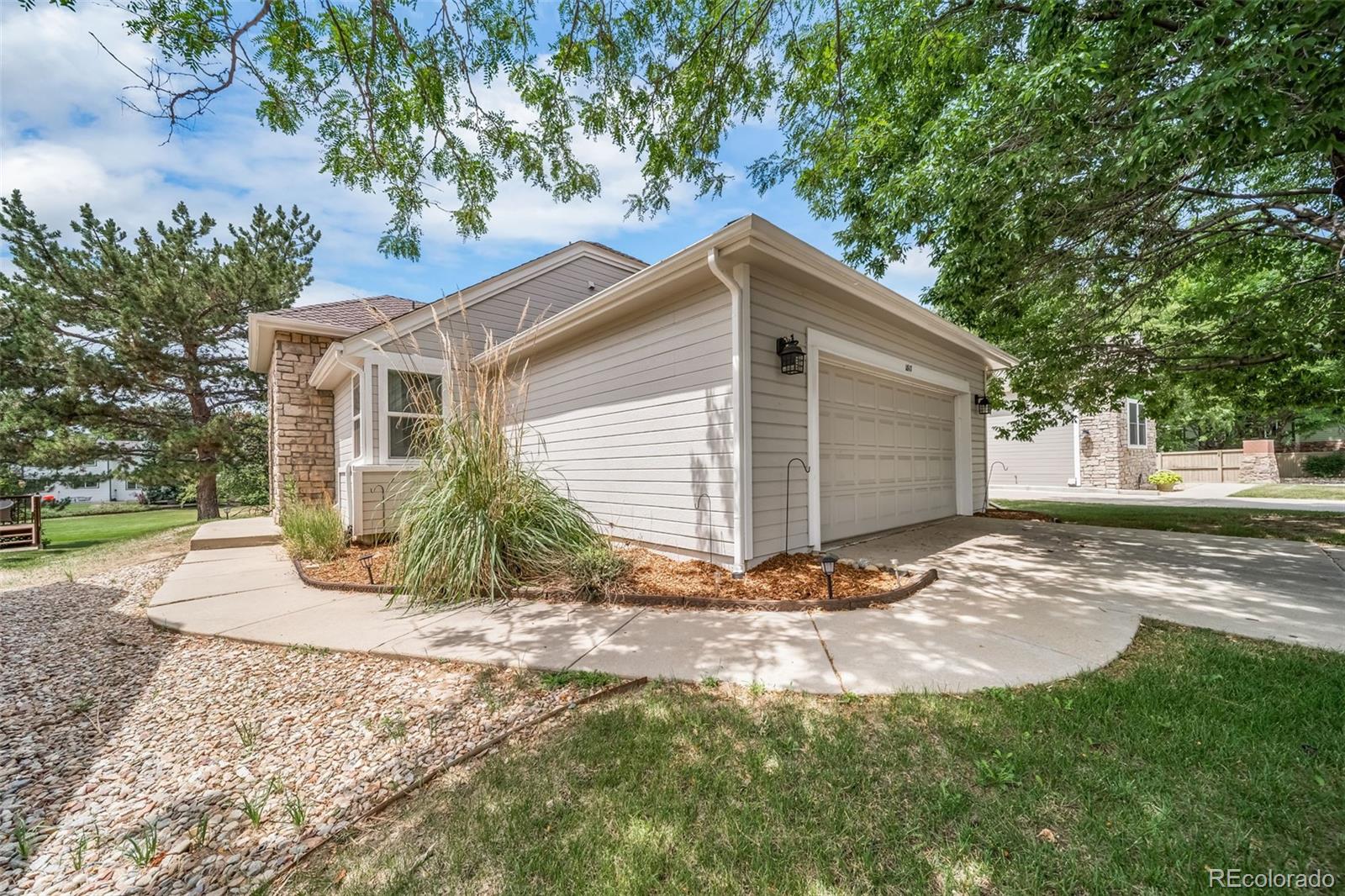  Broomfield Home | MLS #: 87754181817  Peregrine Lane, Broomfield Beds: 4 Baths: 3 Price: $695,000